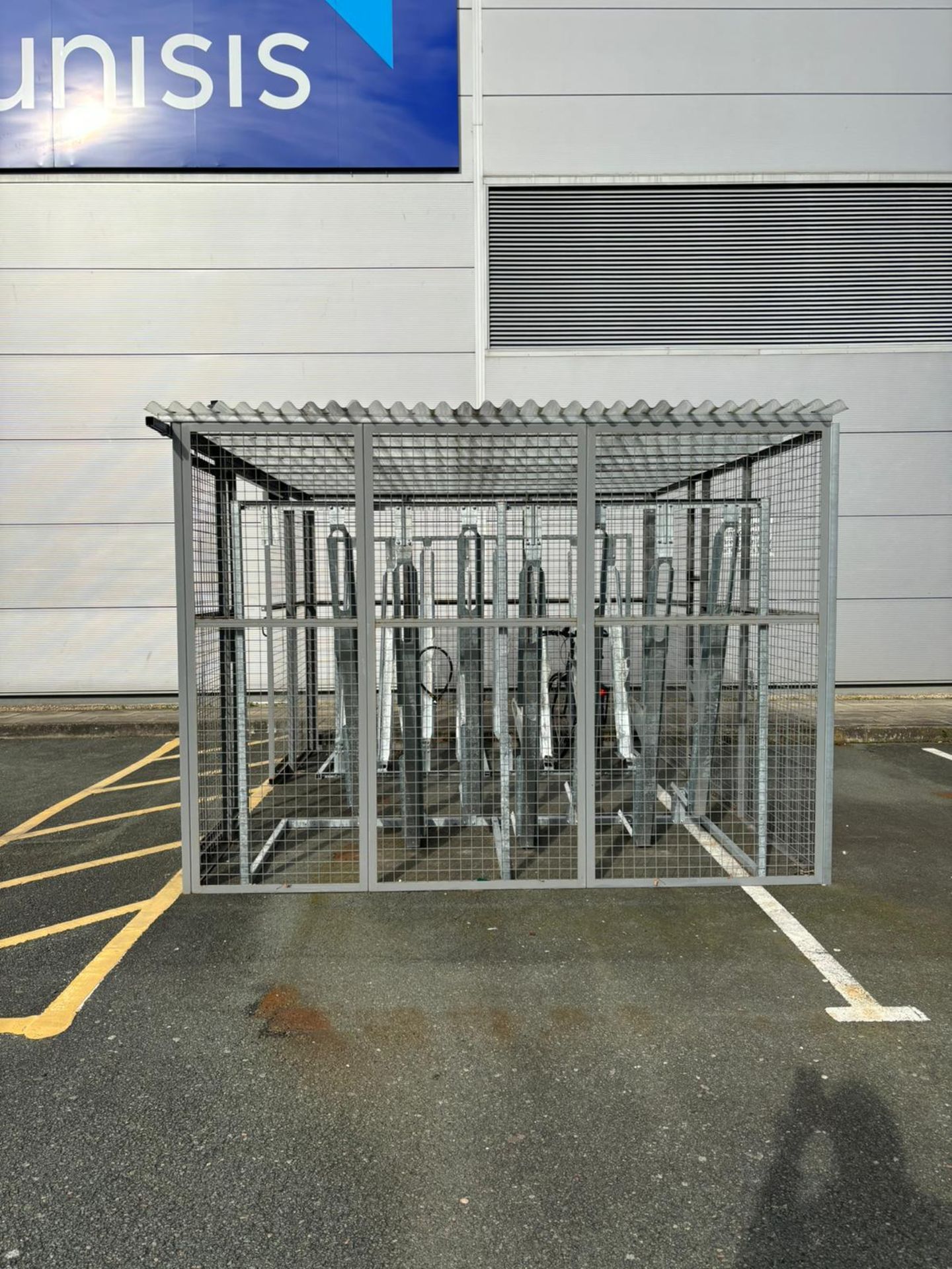 Bike Cage - Image 4 of 9