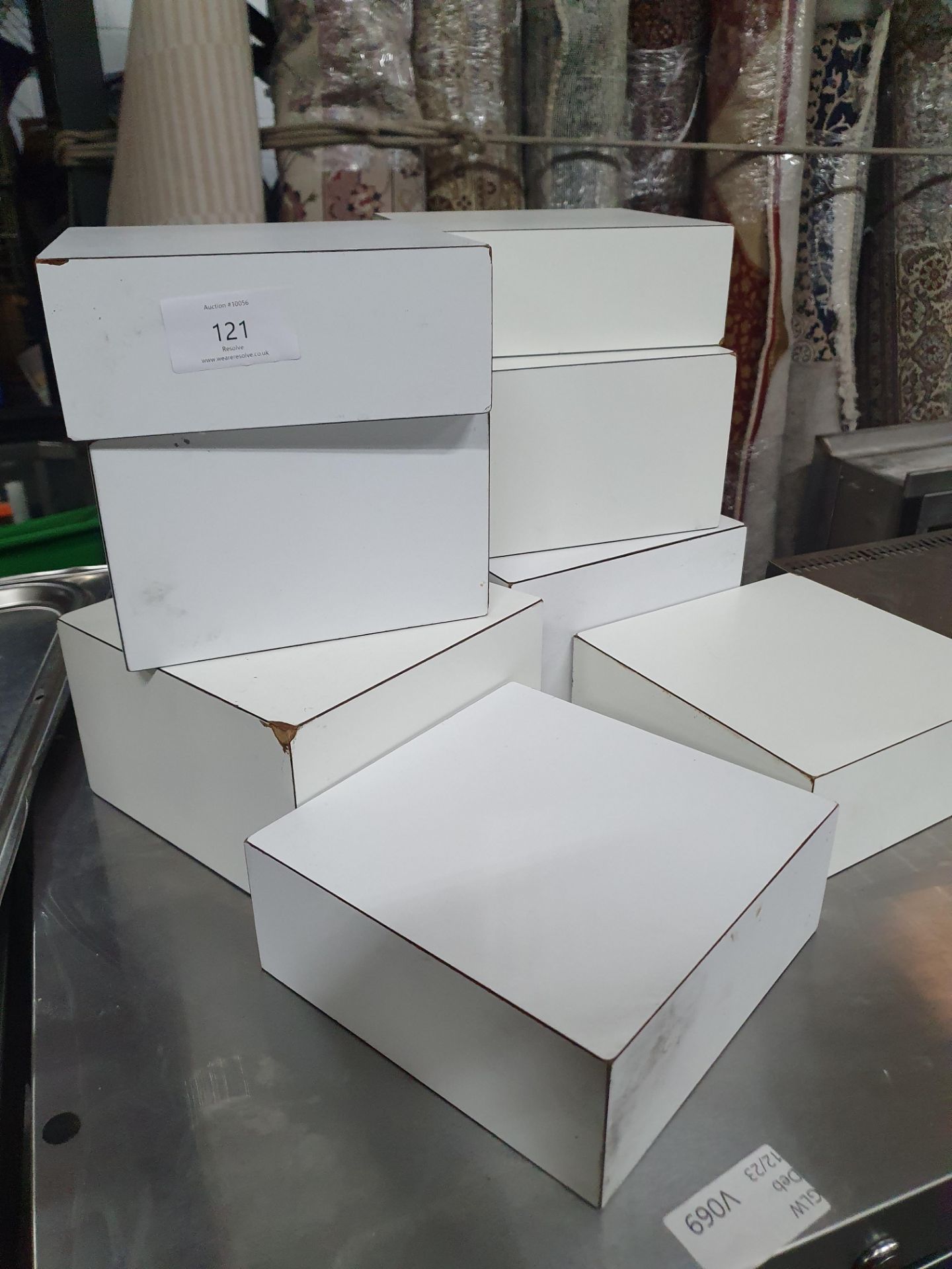 8 x Display Boxes