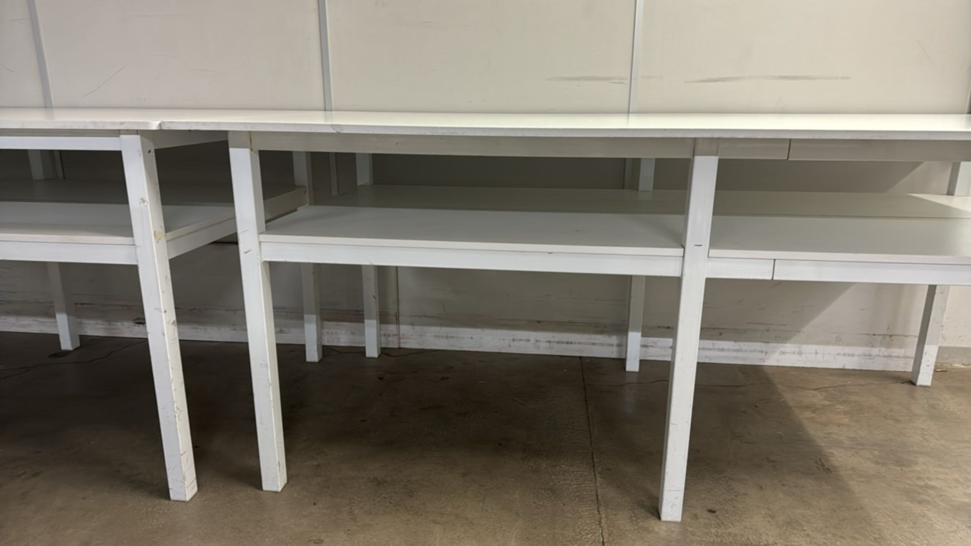 Large White Workbench x2 - Bild 5 aus 6