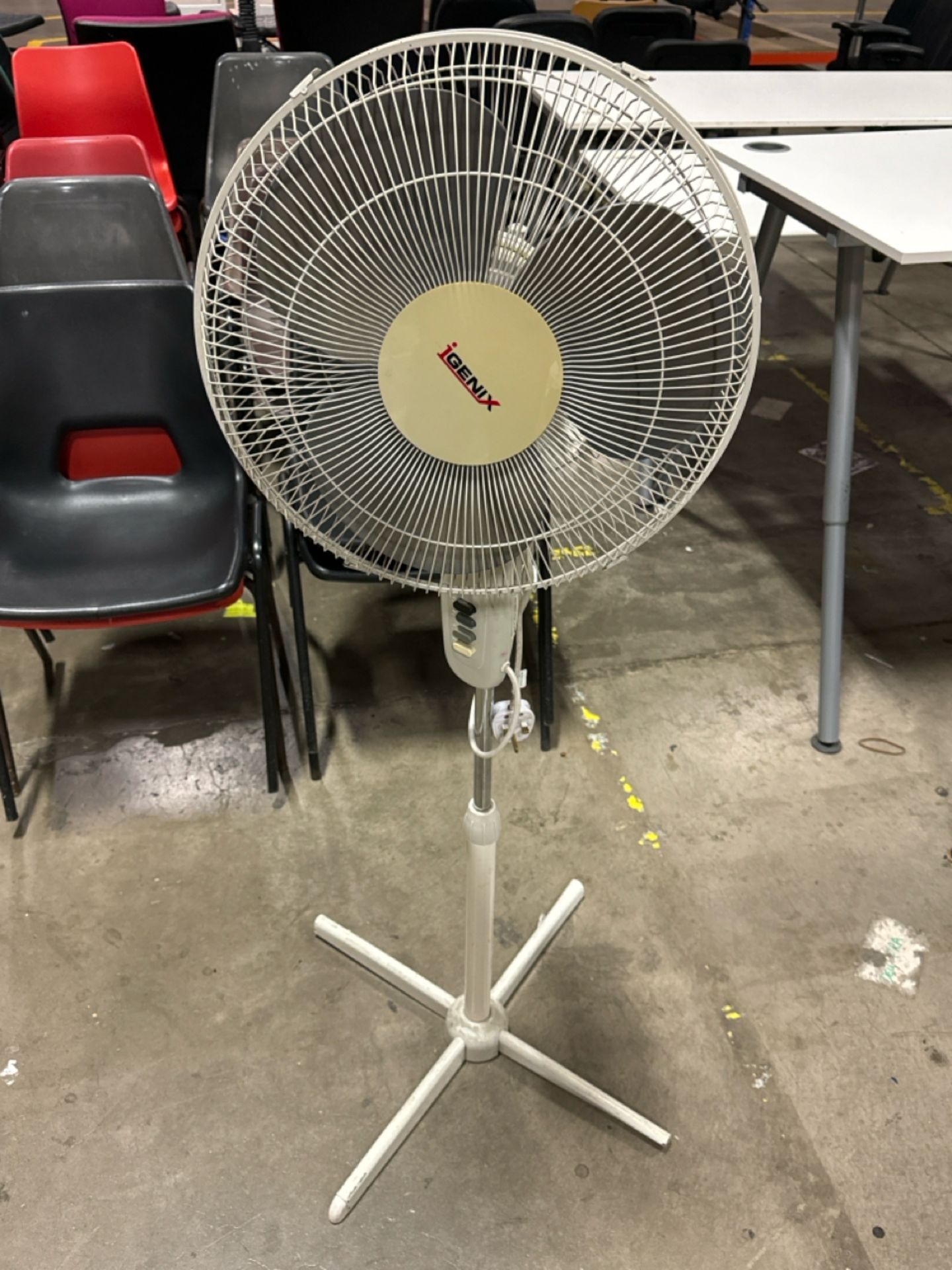 White iGenix Fan