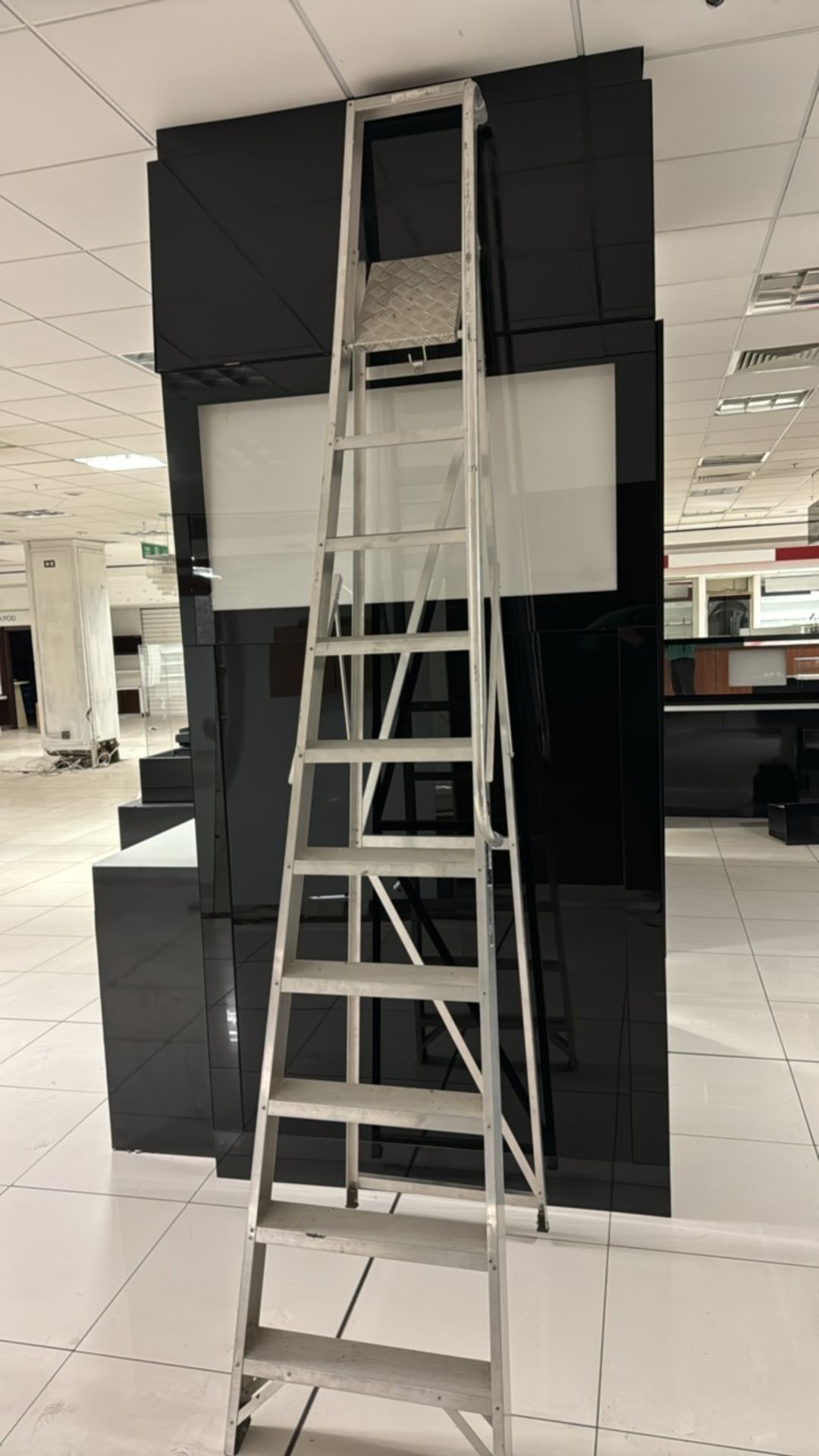 Metal Ladder - Image 3 of 4