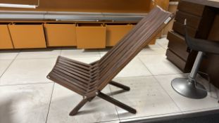 GloDea Wooden Chair