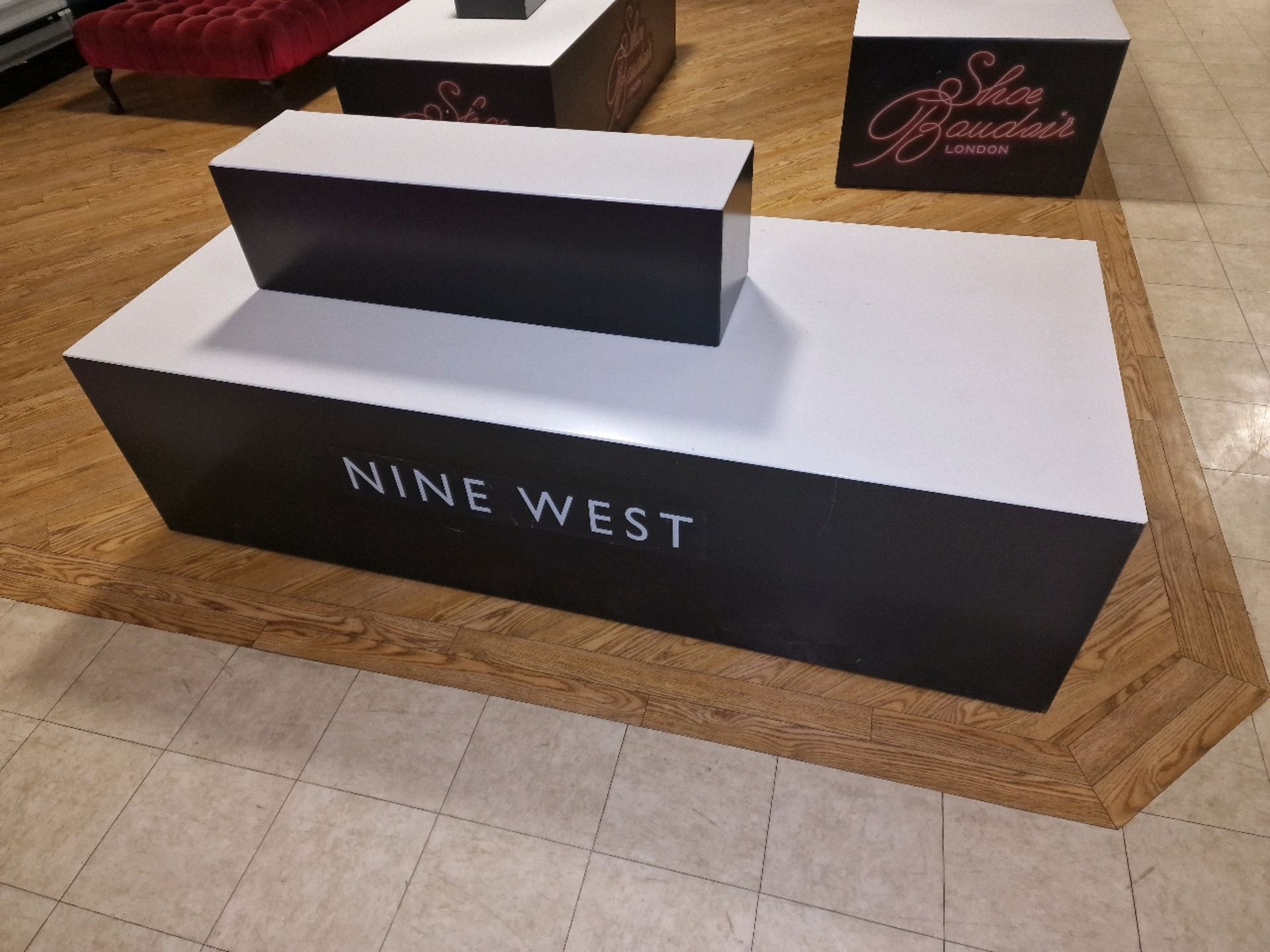 Nine West Display Box Set Of 2