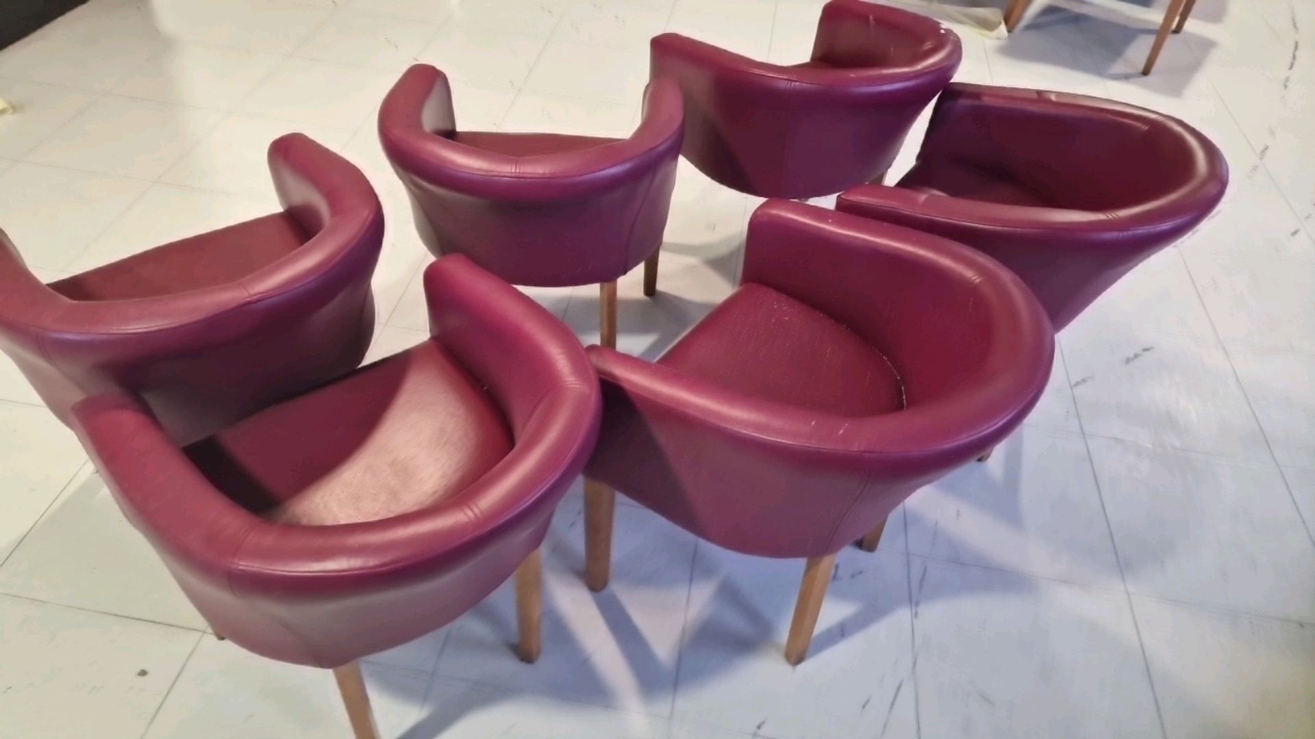 Purple Round Sofa Chairs x6 - Image 3 of 3