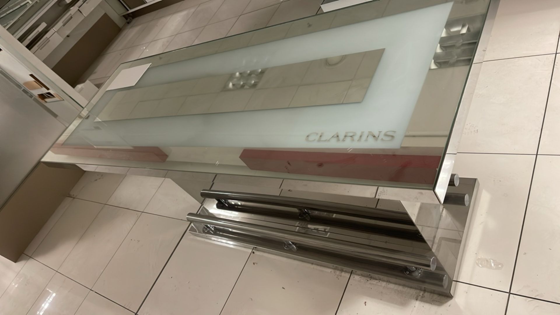 Clarins Mirrored Table - Image 2 of 4