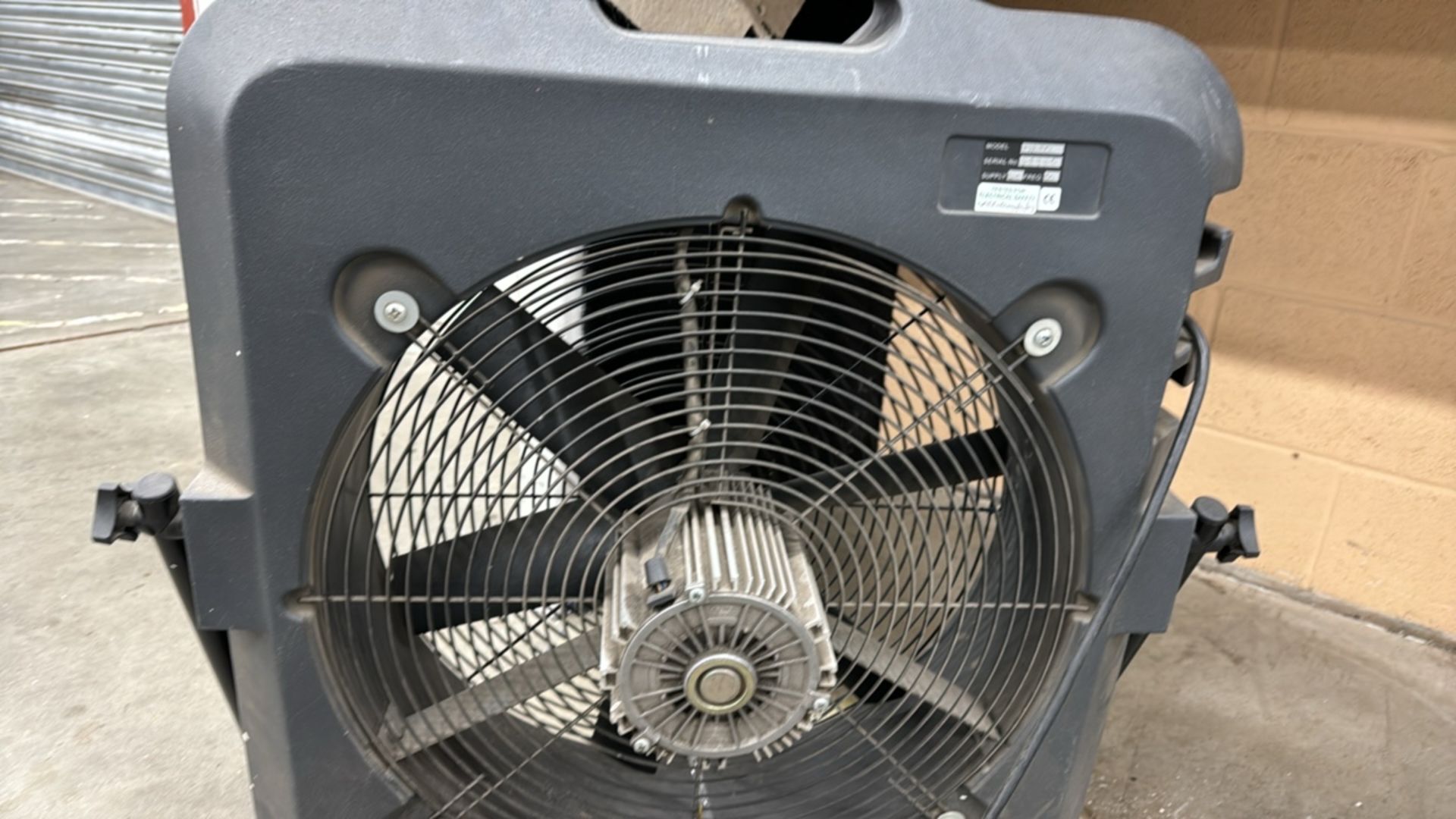 Andrew's Adjustable Speed Cooling Fan - Image 3 of 4