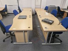 Wooden Effect Office Desks x6 With Office Chairs x6