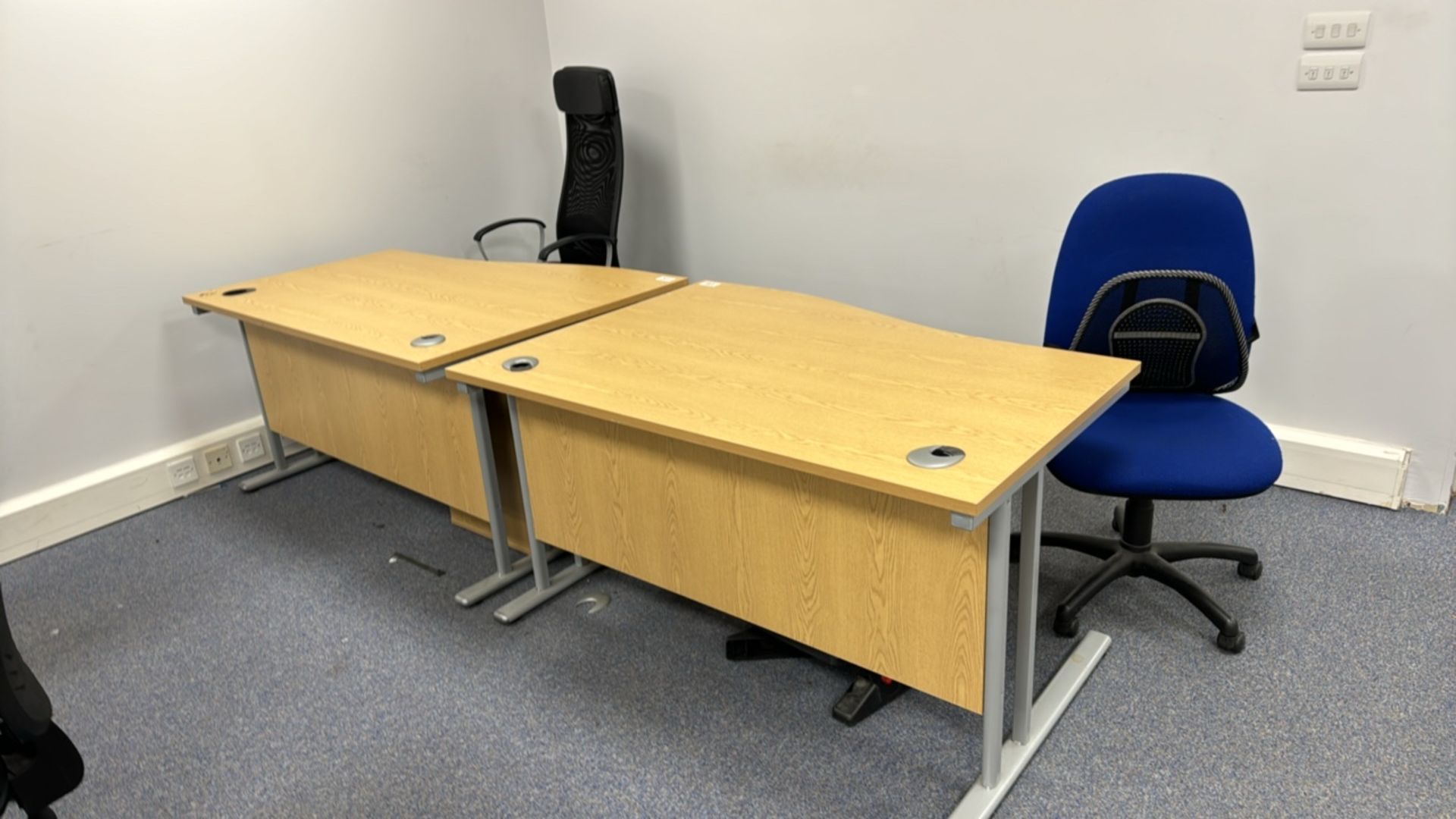 Wooden Effect Office Desks x2 With Office Chairs x2 - Bild 2 aus 3