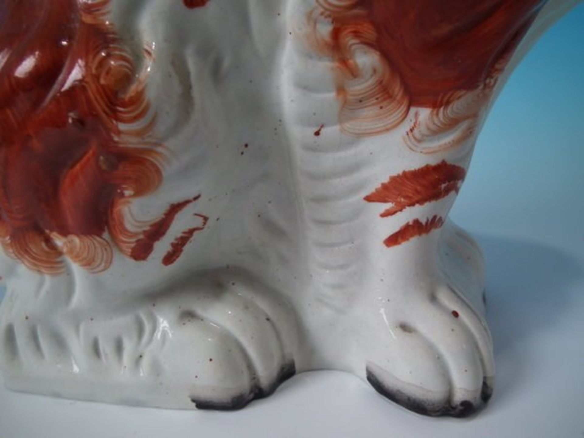 Pair Staffordshire Pottery russet & white curly tailed spaniels - Image 5 of 20