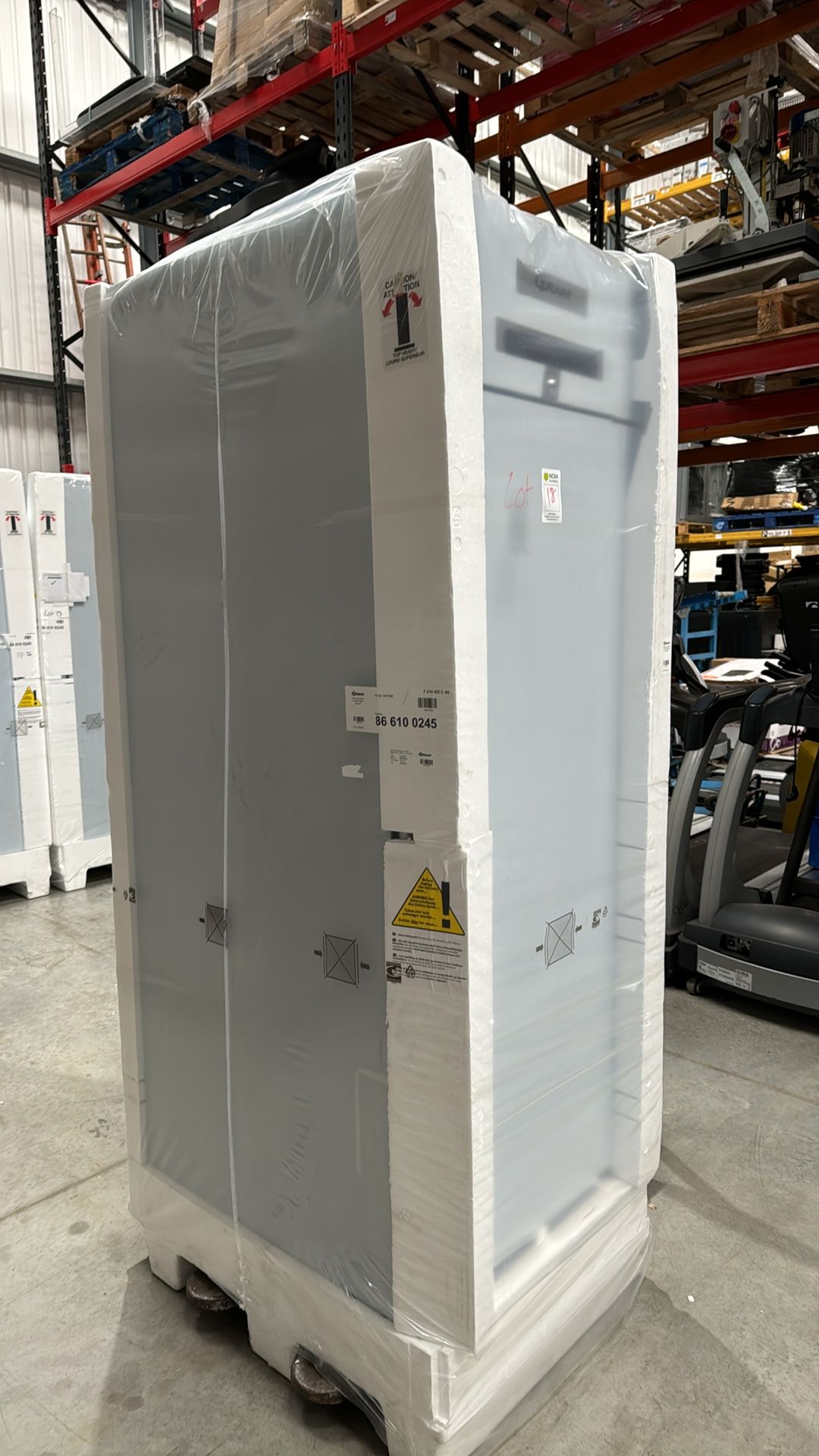 F 610 RG C 4N Freezer - Image 3 of 6