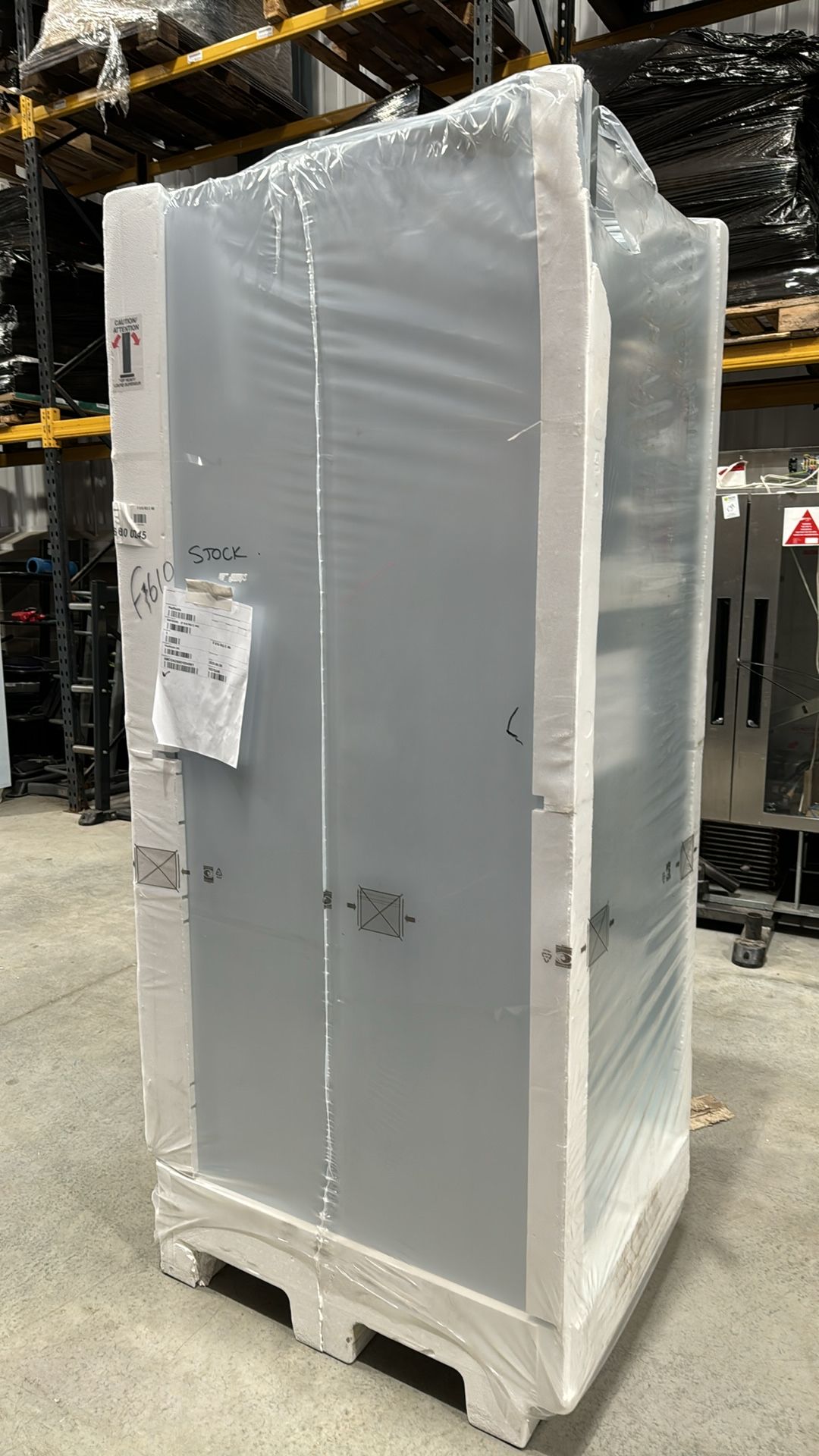 F 610 RG C 4N Freezer - Image 3 of 6