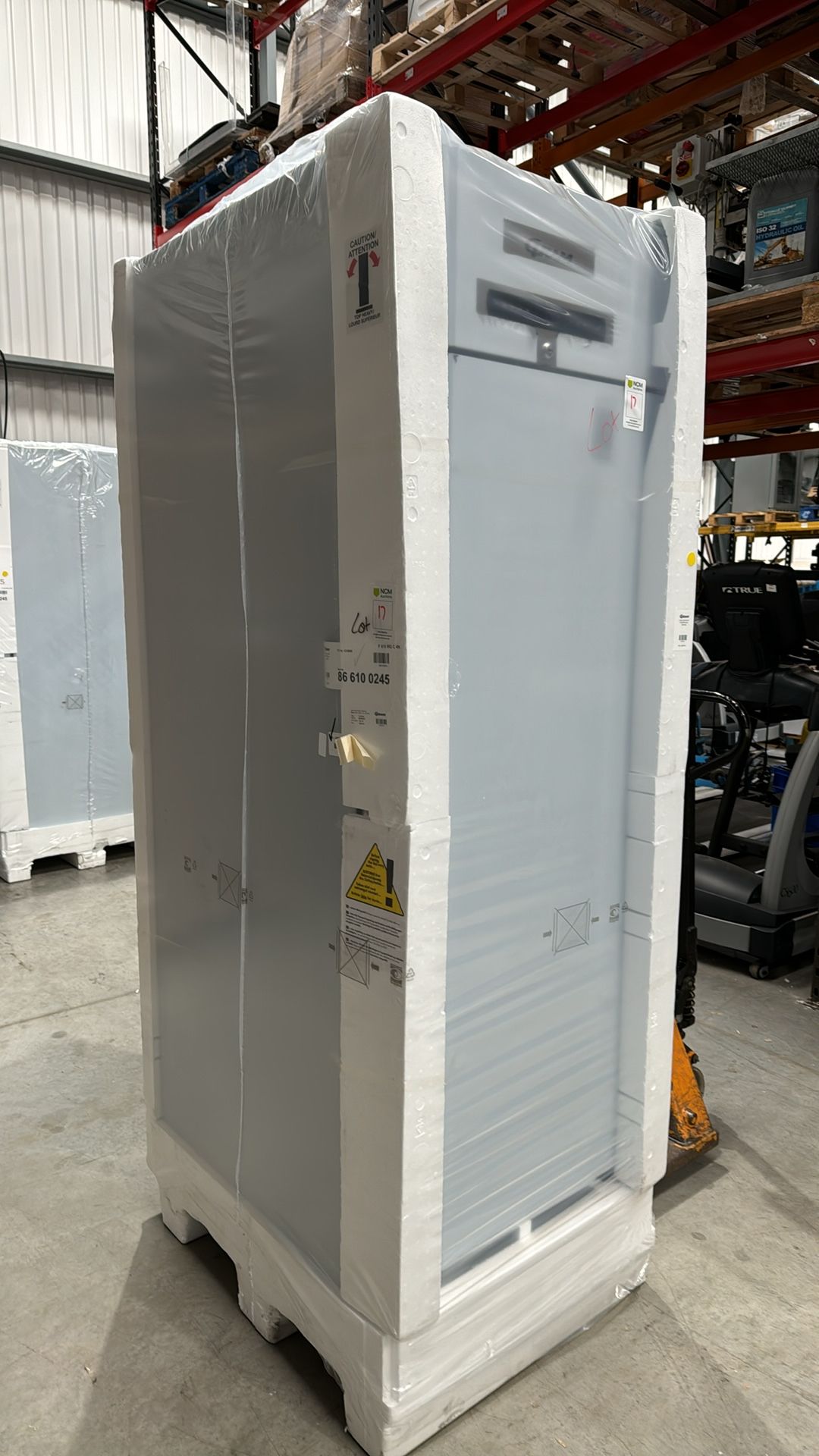 F 610 RG C 4N Freezer - Image 2 of 7