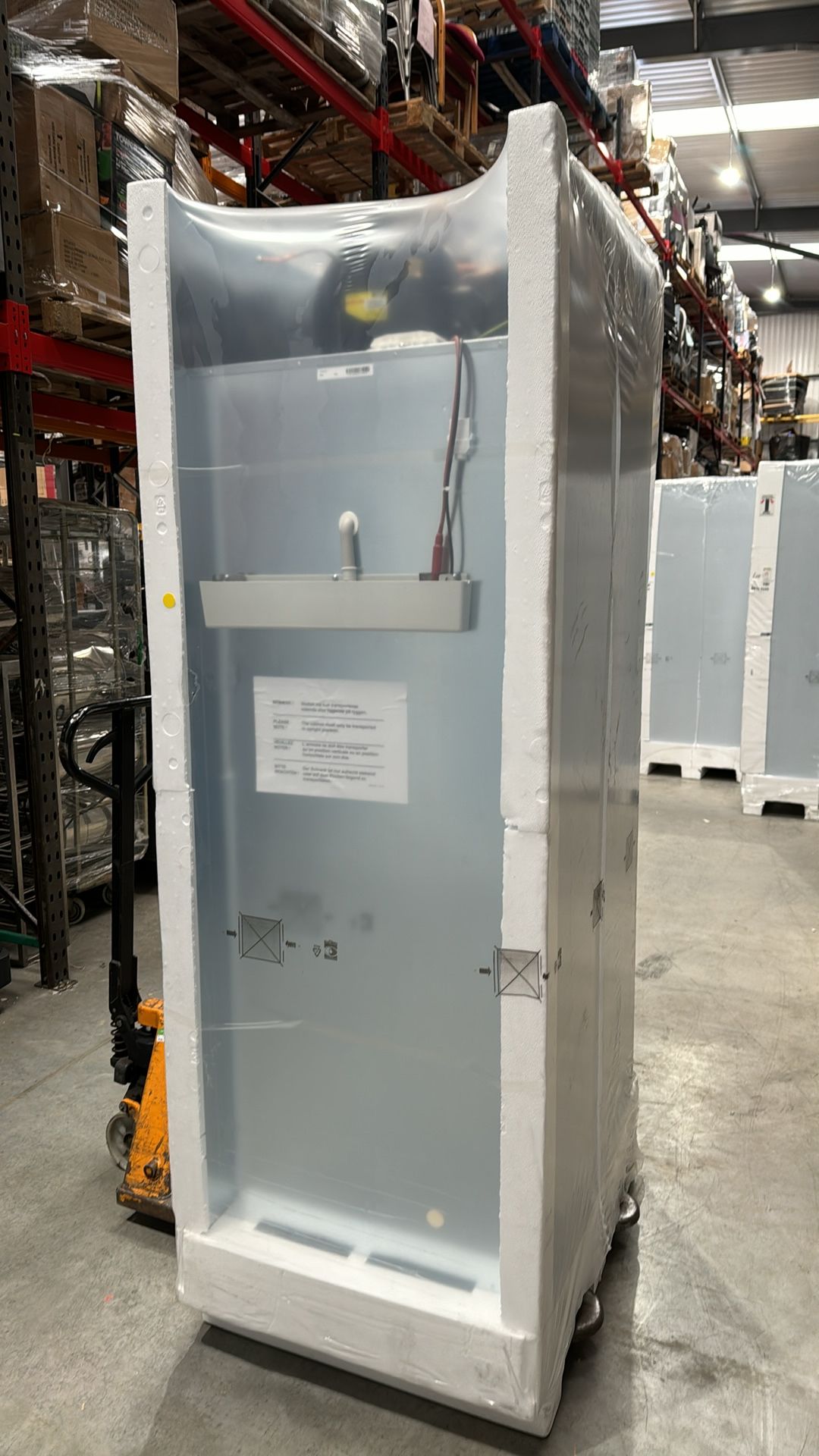 F 610 RG C 4N Freezer - Image 4 of 6