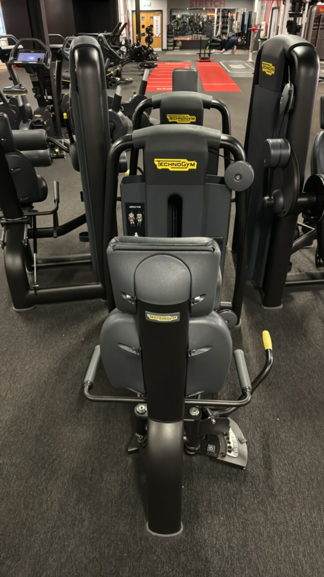 Technogym Abductor - Image 2 of 5