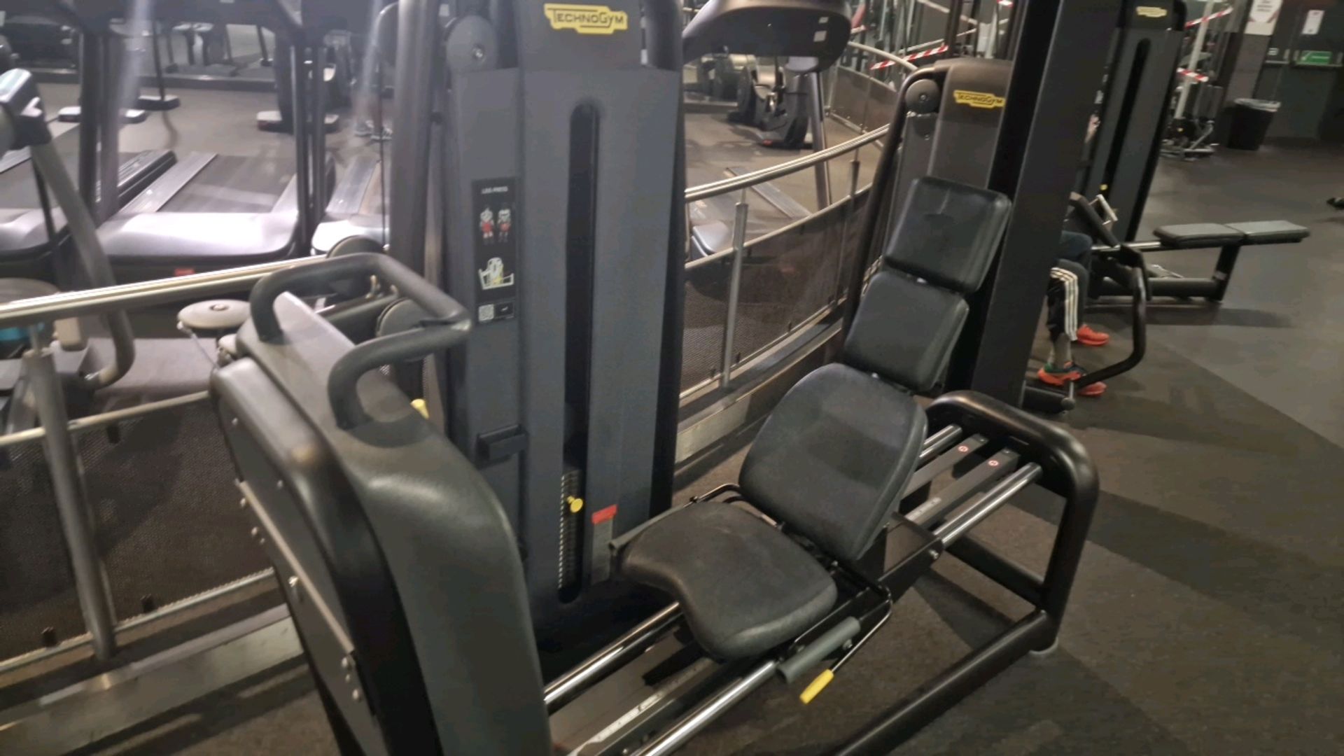 Technnogym Leg Press - Image 4 of 6