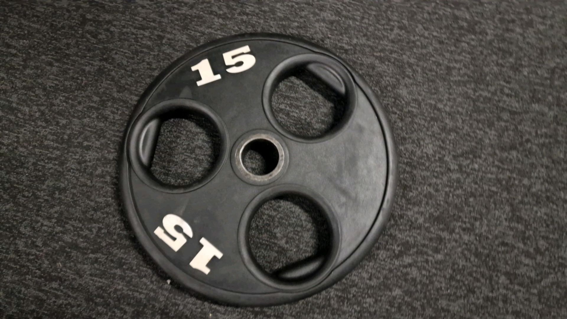 15kg Weight Plate x4 - Image 2 of 2