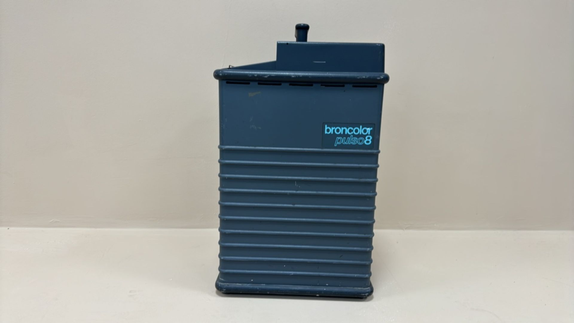 Broncolor Pulso 8 Power Pack - Image 4 of 4