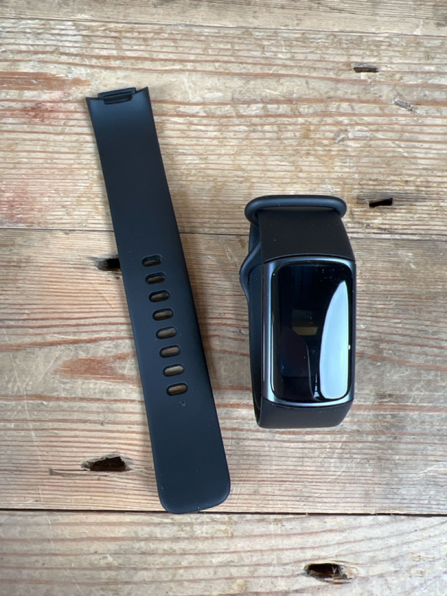 Fitbit charge 5 -black - Image 3 of 4