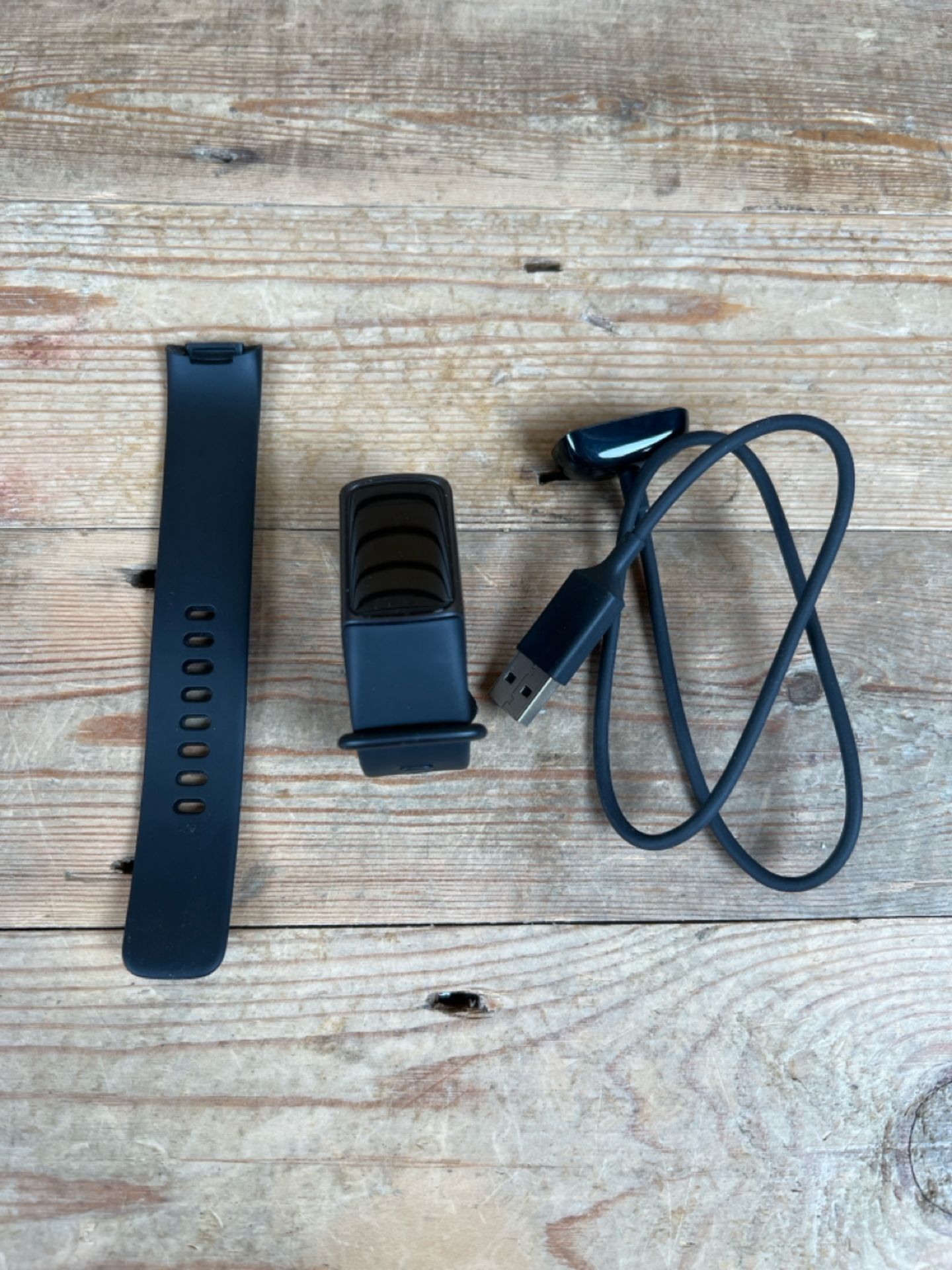 Fitbit charge 5 -black - Image 2 of 4