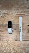 Fitbit Luxe (Soft Gold & White)