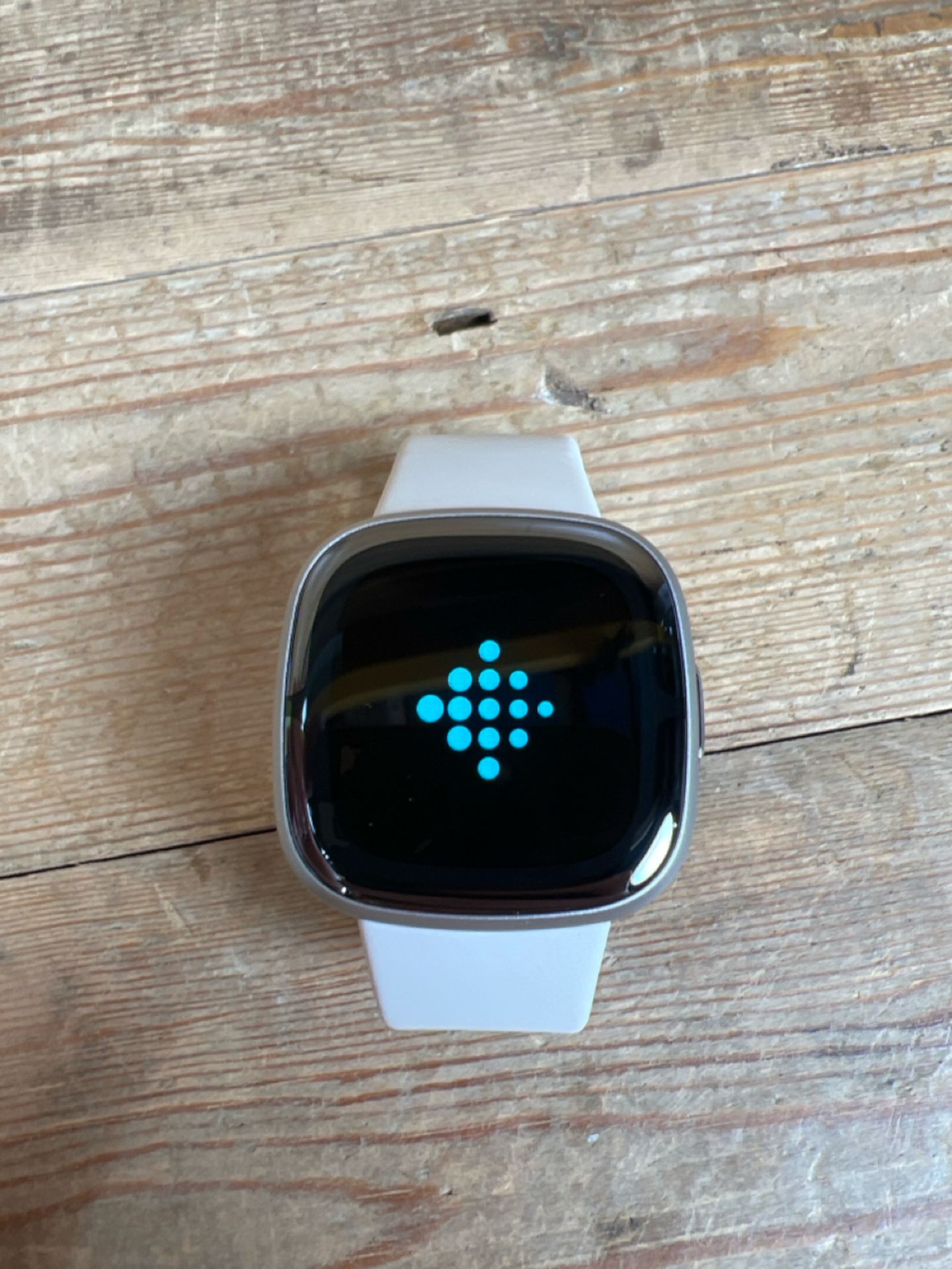 Fitbit sense 2 lunar white