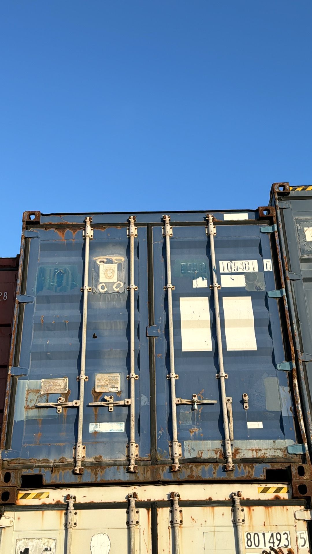 Shipping Container - 24 (1054810)