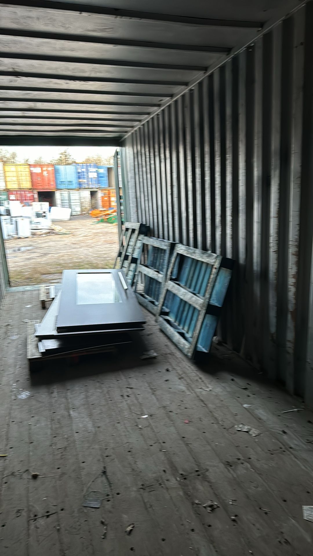 Shipping Container 3 - 6012232 - Image 3 of 3