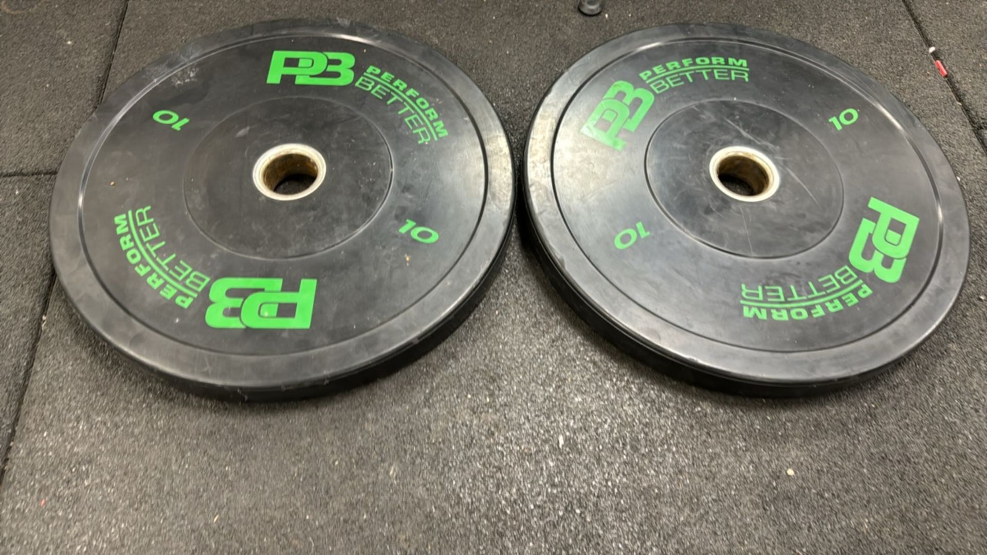 Perform Better 10kg Plates x2 - Image 3 of 3