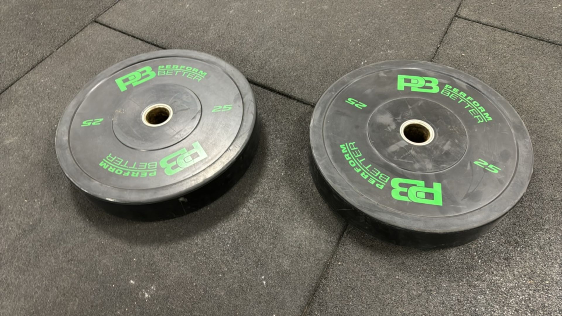Perform Better 25kg Plates x2 - Image 2 of 4