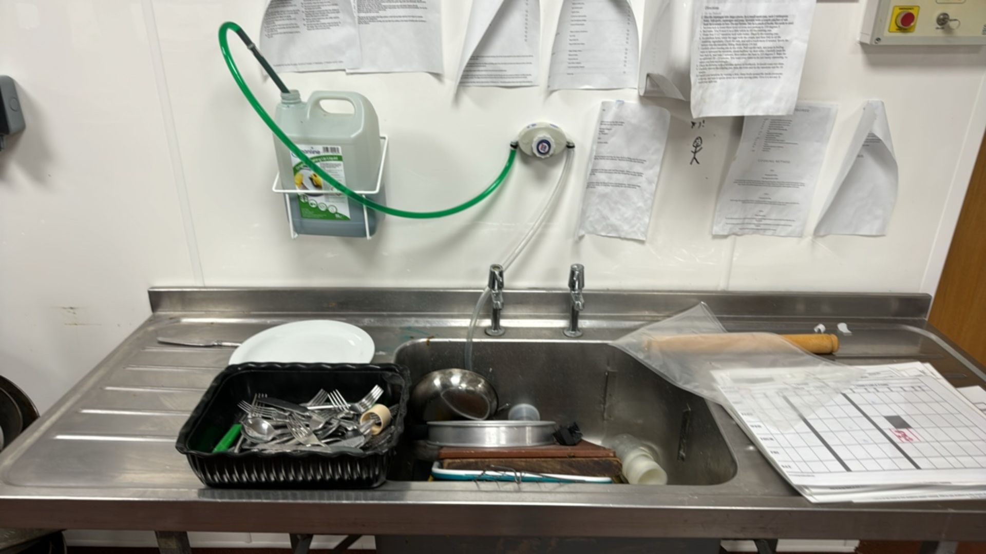 Stainless Steel Sink & Wash Unit - Image 4 of 6