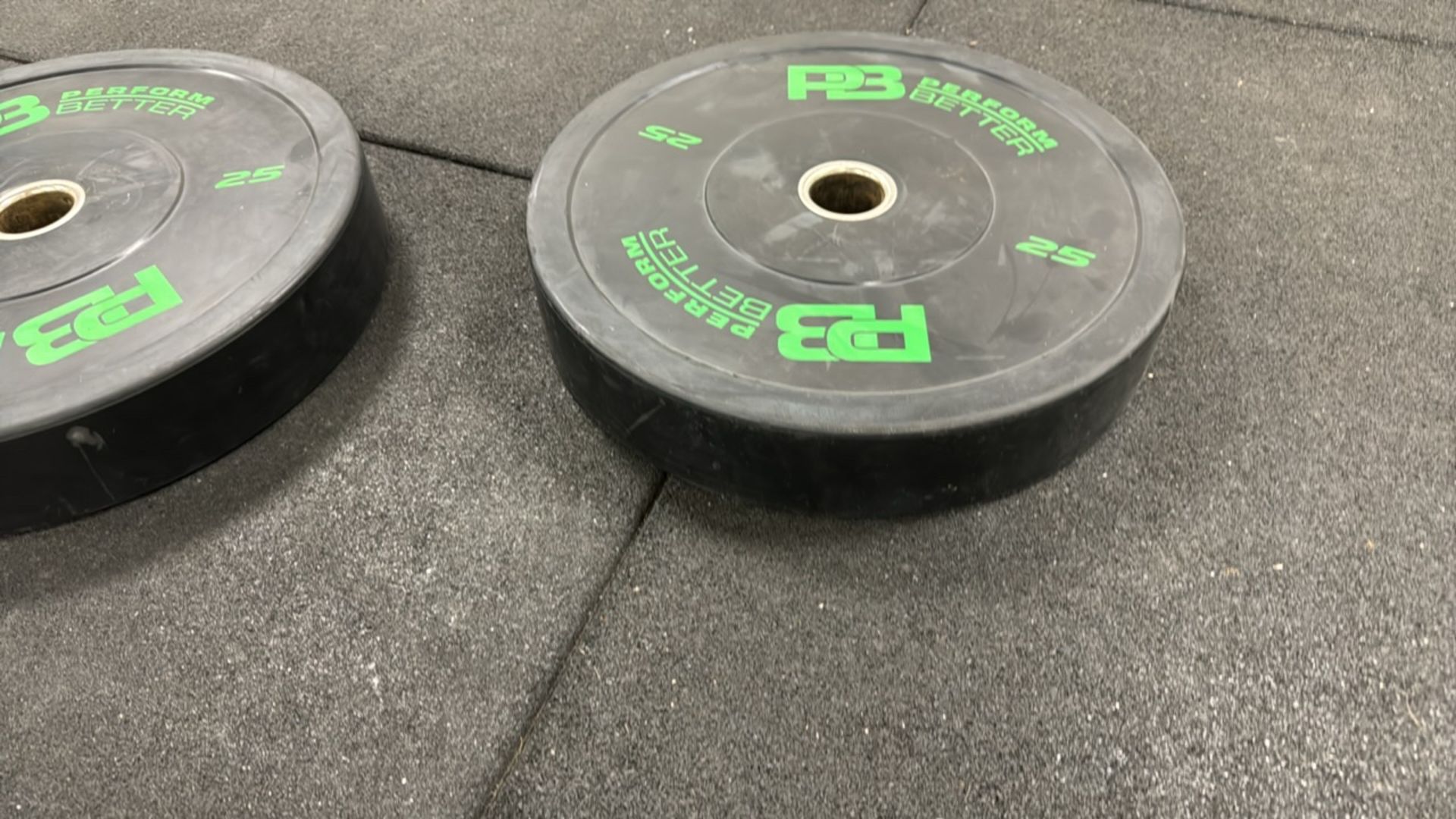 Perform Better 25kg Plates x2 - Image 3 of 4
