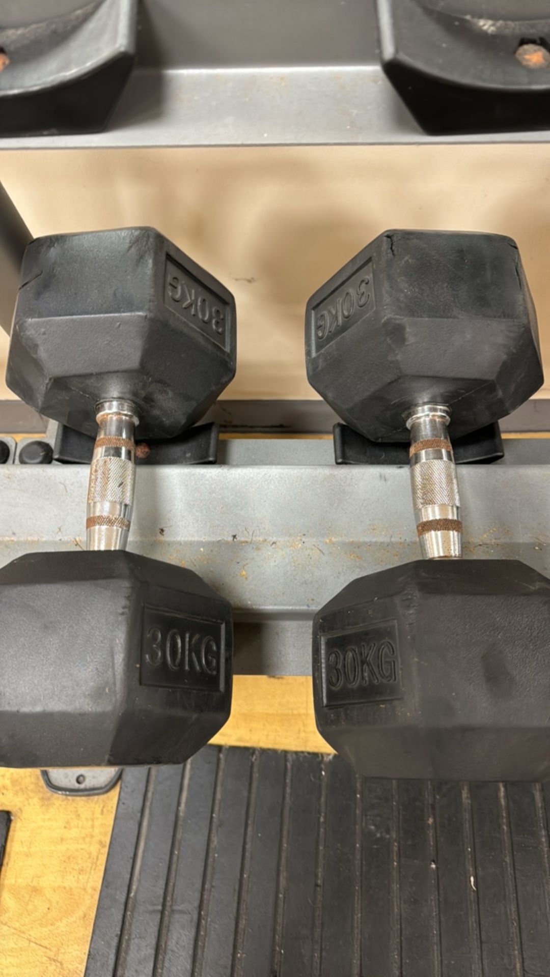 30kg Dumbells x2 - Image 2 of 3