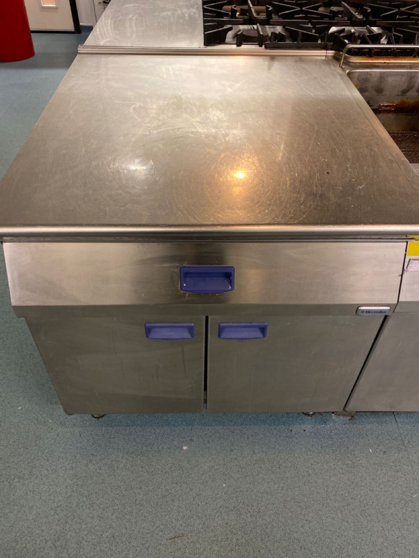 Electrolux Cooking Area Storage Units x4, Deep Fat Frying Unit x1 - Image 3 of 12