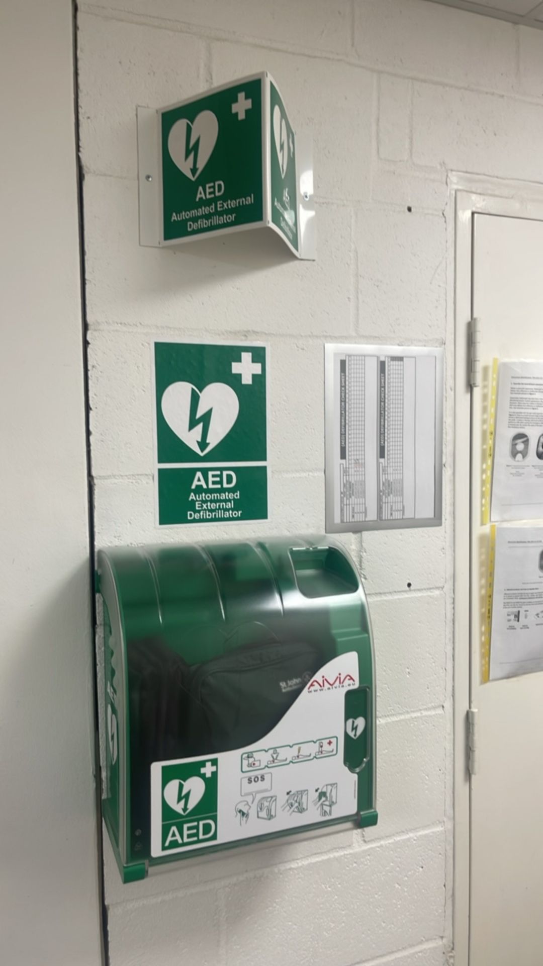 Defibrillator - Image 2 of 6