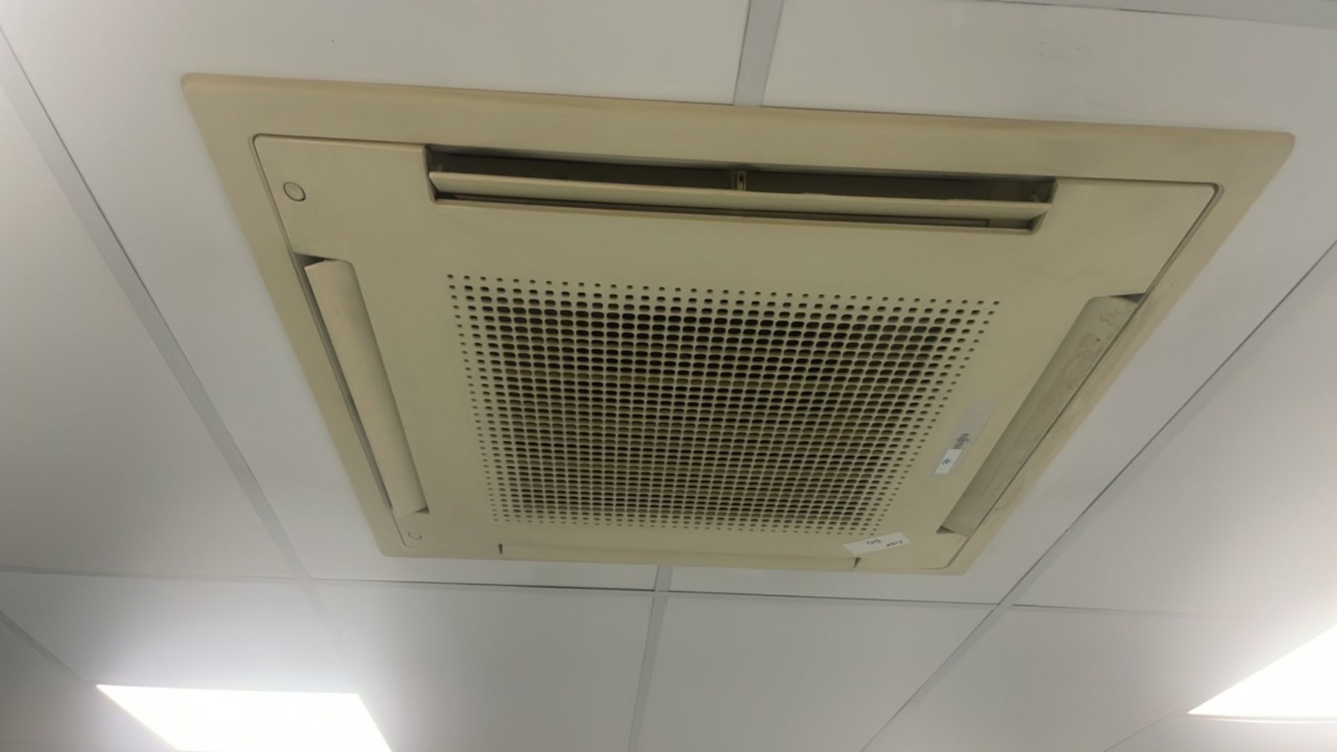 Fujitsu Ceiling Cassette - Image 3 of 4