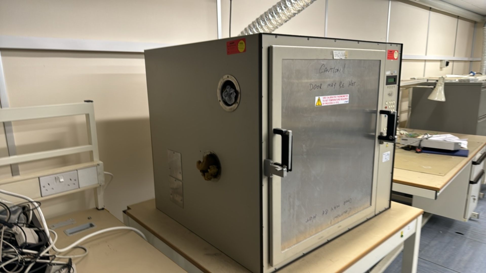 Sun Systems Temperature Test Chamber - Image 6 of 6