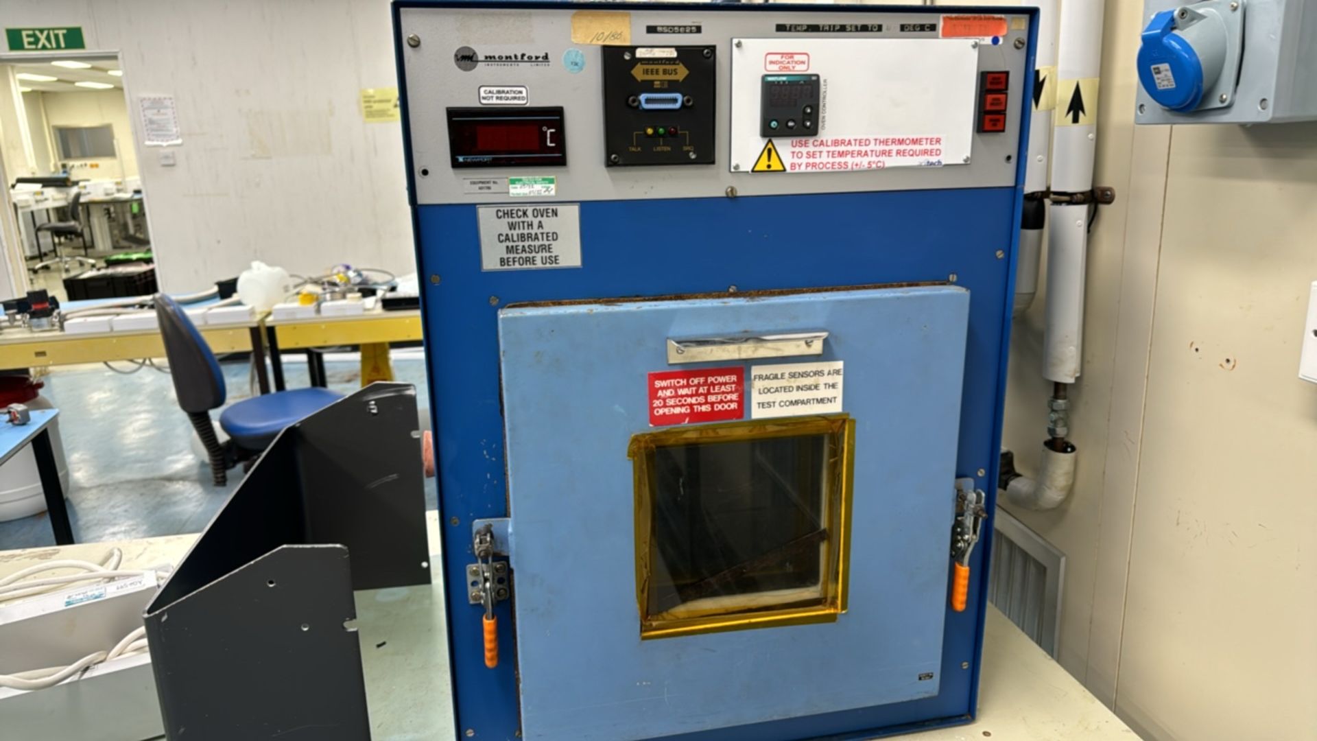 Montford Environmental Test Chamber Mini-P-LG-D