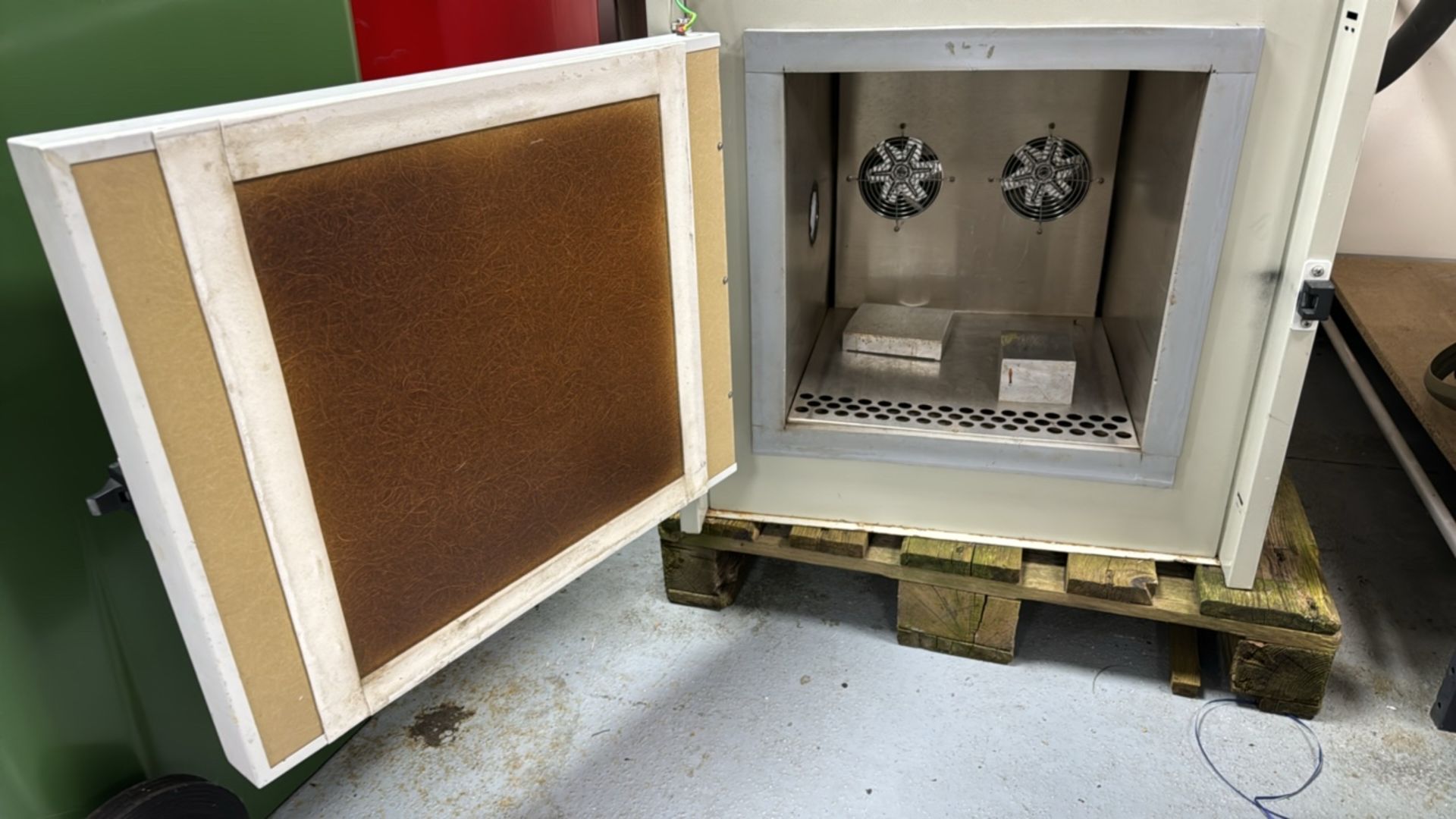 Montford Mini-Cal Bench Top Environmental Test Chamber - Bild 4 aus 5