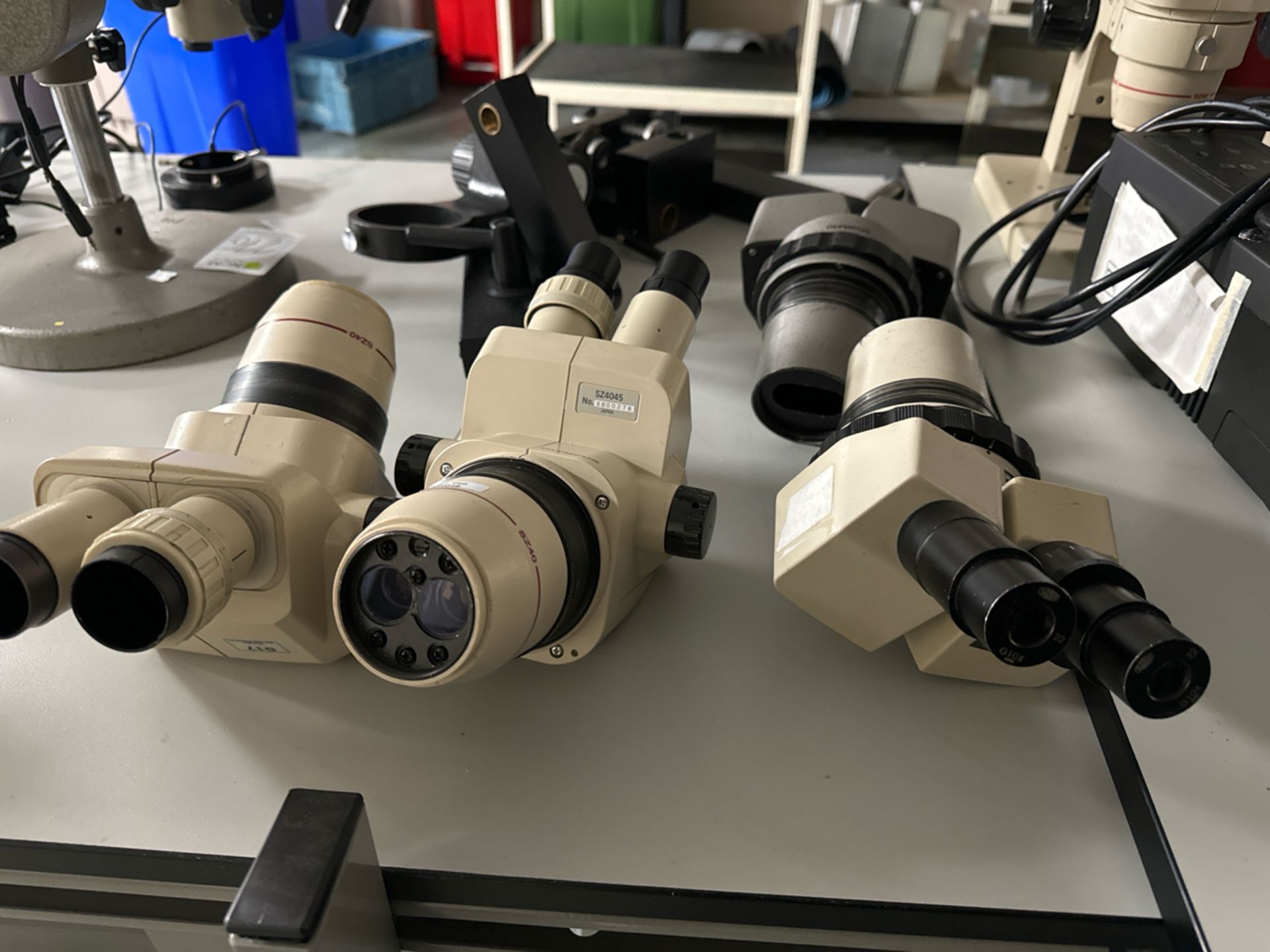 Olympus Microsopes x4