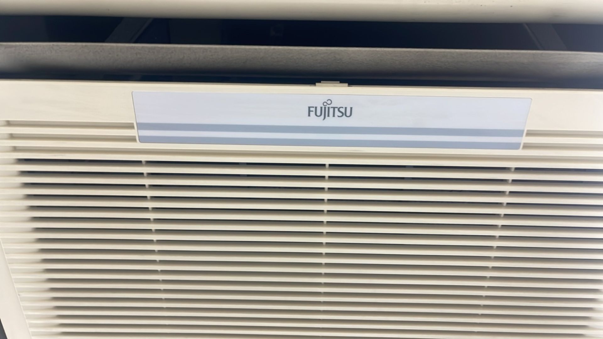 Fujitsu Ceiling Cassette - Image 2 of 3