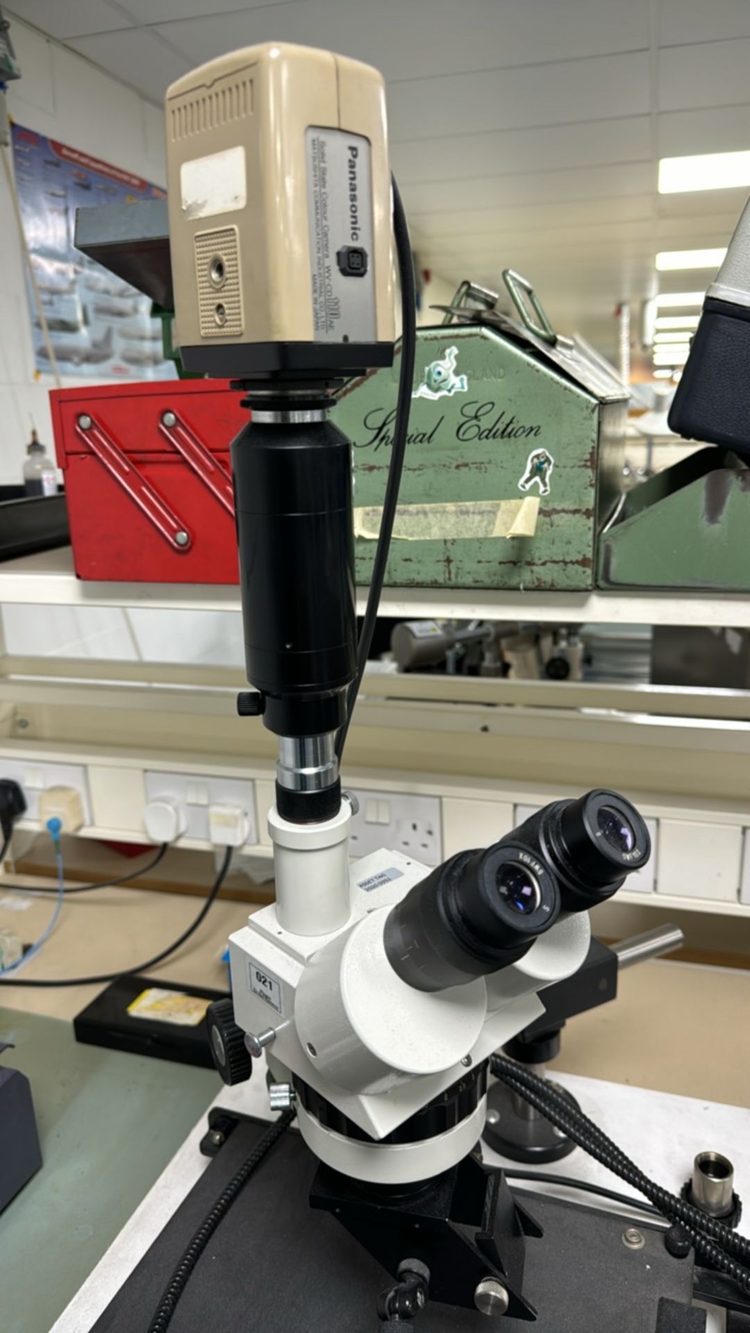 Panasonic Solid State Colour Camera On Microscope - Bild 4 aus 8