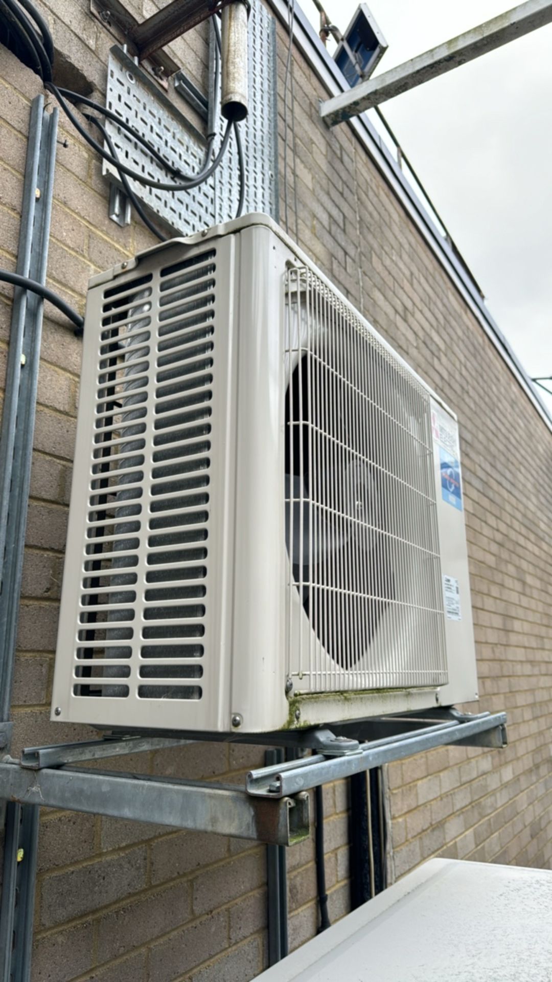 Mitsubishi Air Conditioner - Image 5 of 6