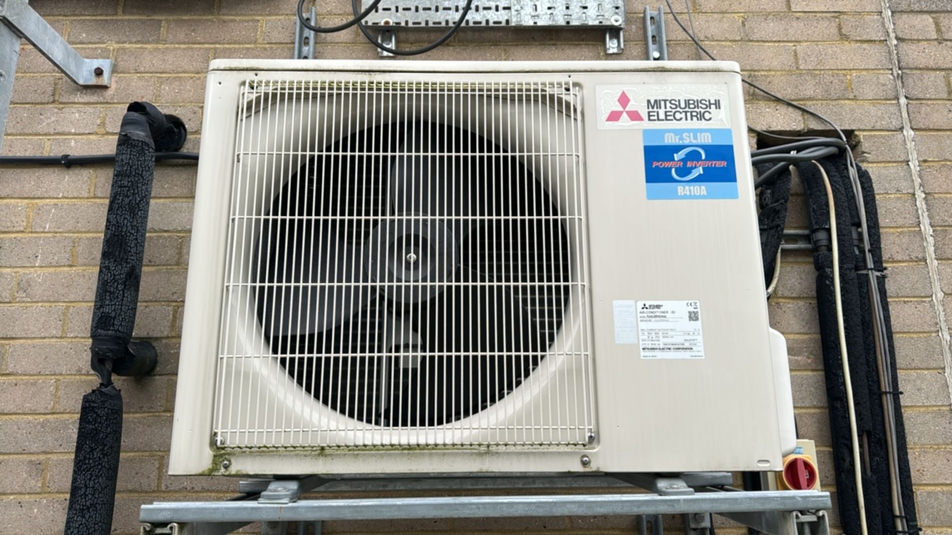 Mitsubishi Air Conditioner - Image 2 of 6