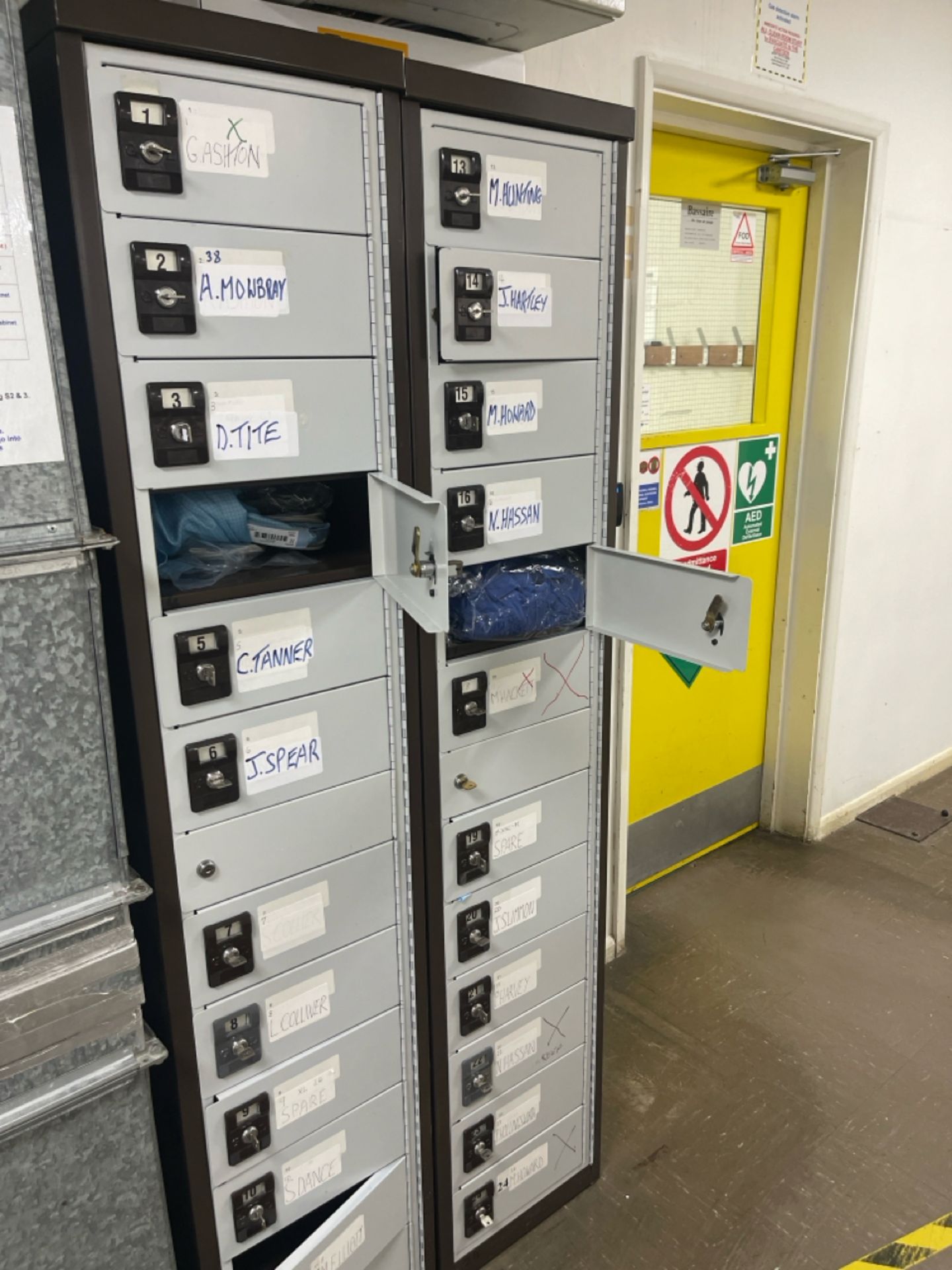 Pair Of Locker Units - Image 3 of 3