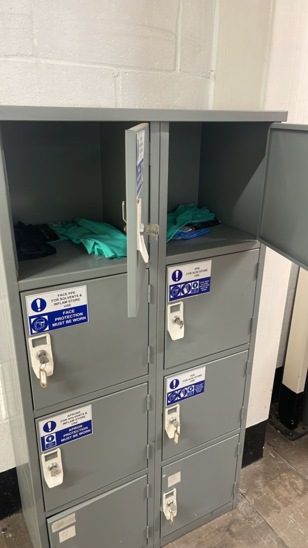 PPE Lockers - Image 4 of 4