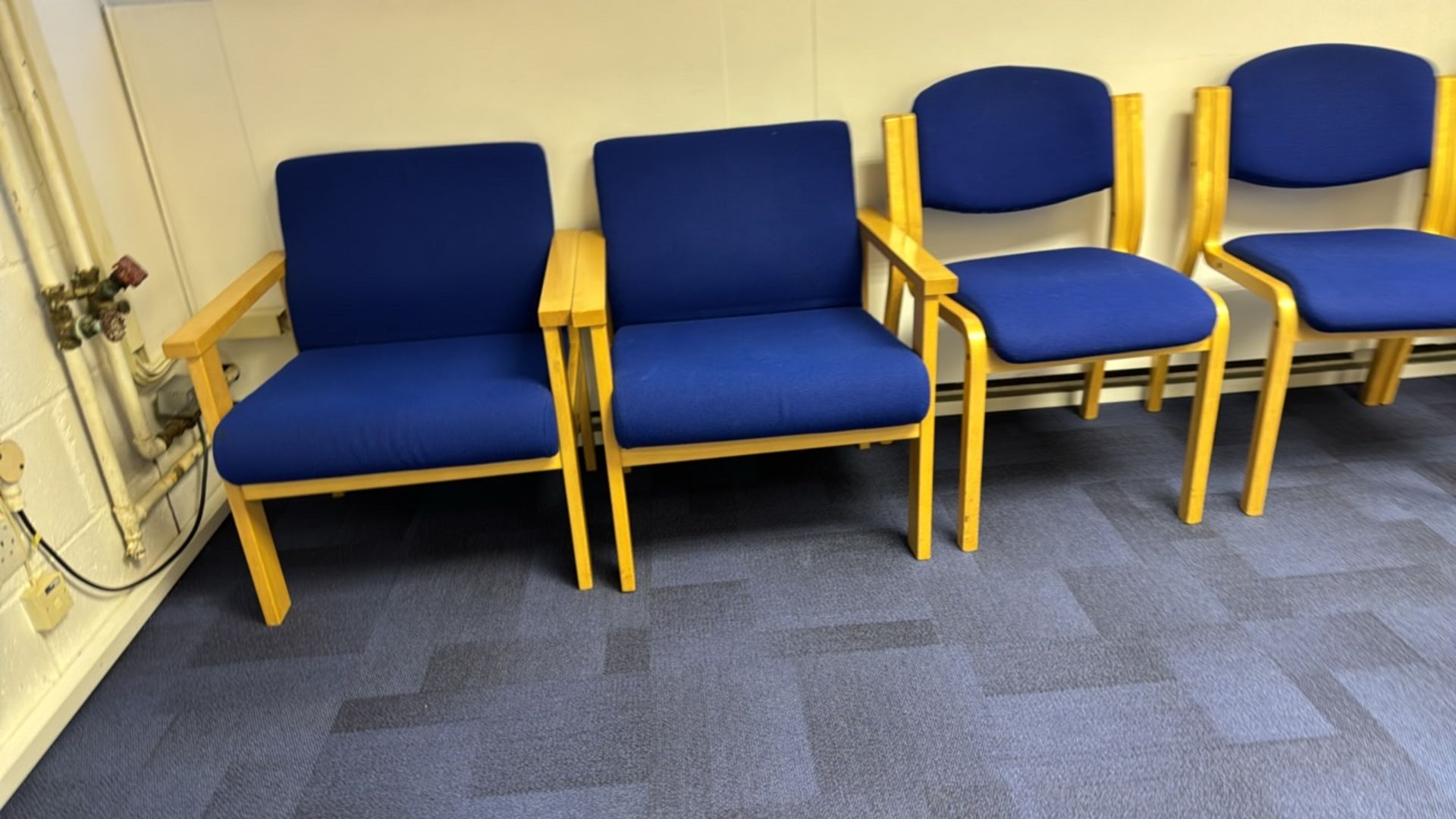 Set Of 7 Waiting Room Chairs - Image 3 of 4