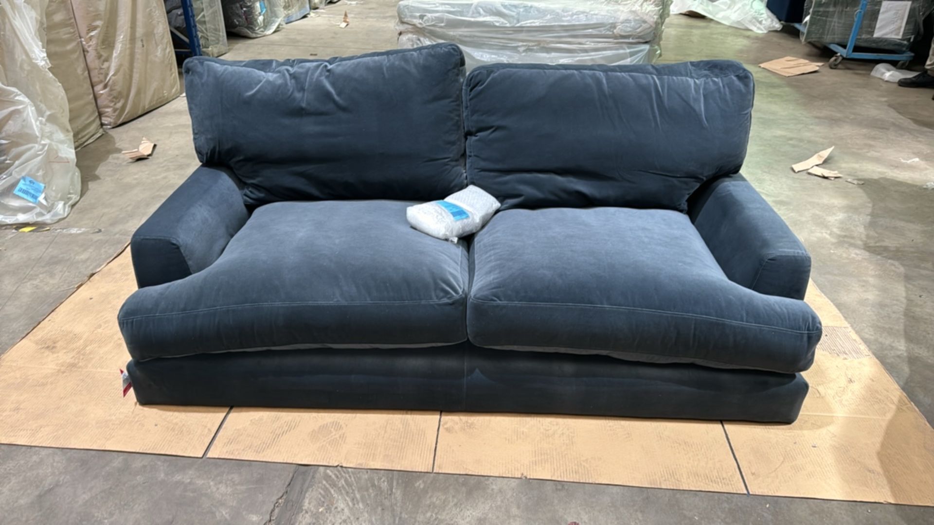 Isla 2.5 Seat Sofa In Armour Smart Velvet RRP - £2430 - Image 3 of 6