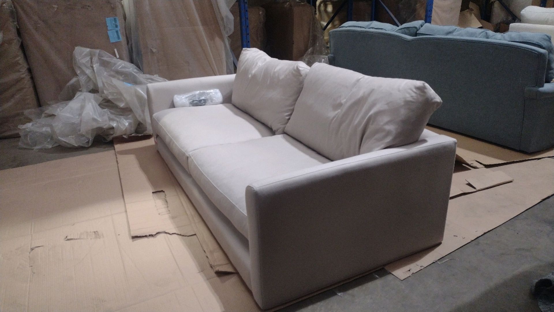 Izzy 3 Seat Sofa In Alabaster Brushed Linen Cotton RRP - £2110 - Image 4 of 7