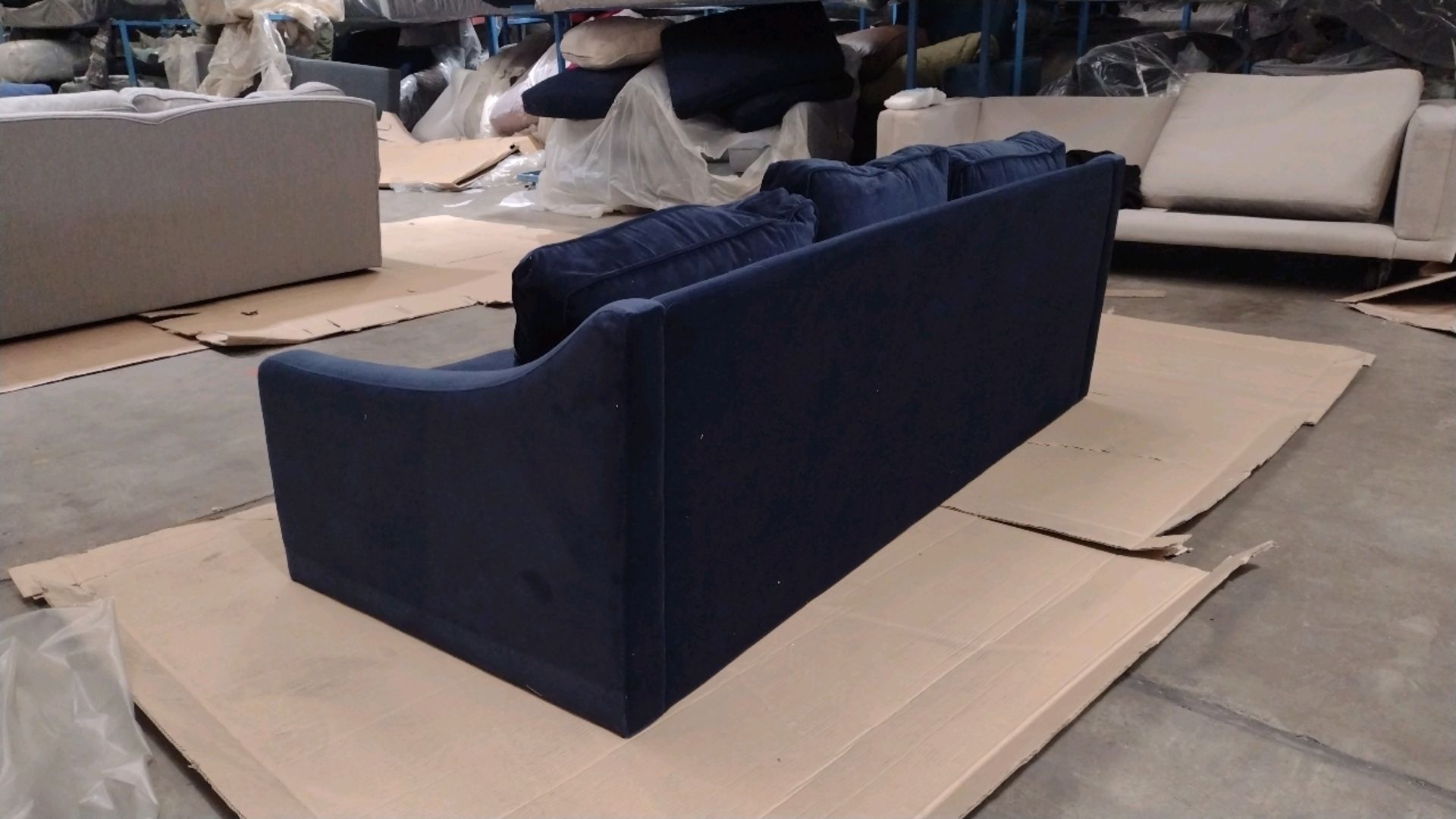 Iggy 3 Seat Sofa - Image 4 of 7