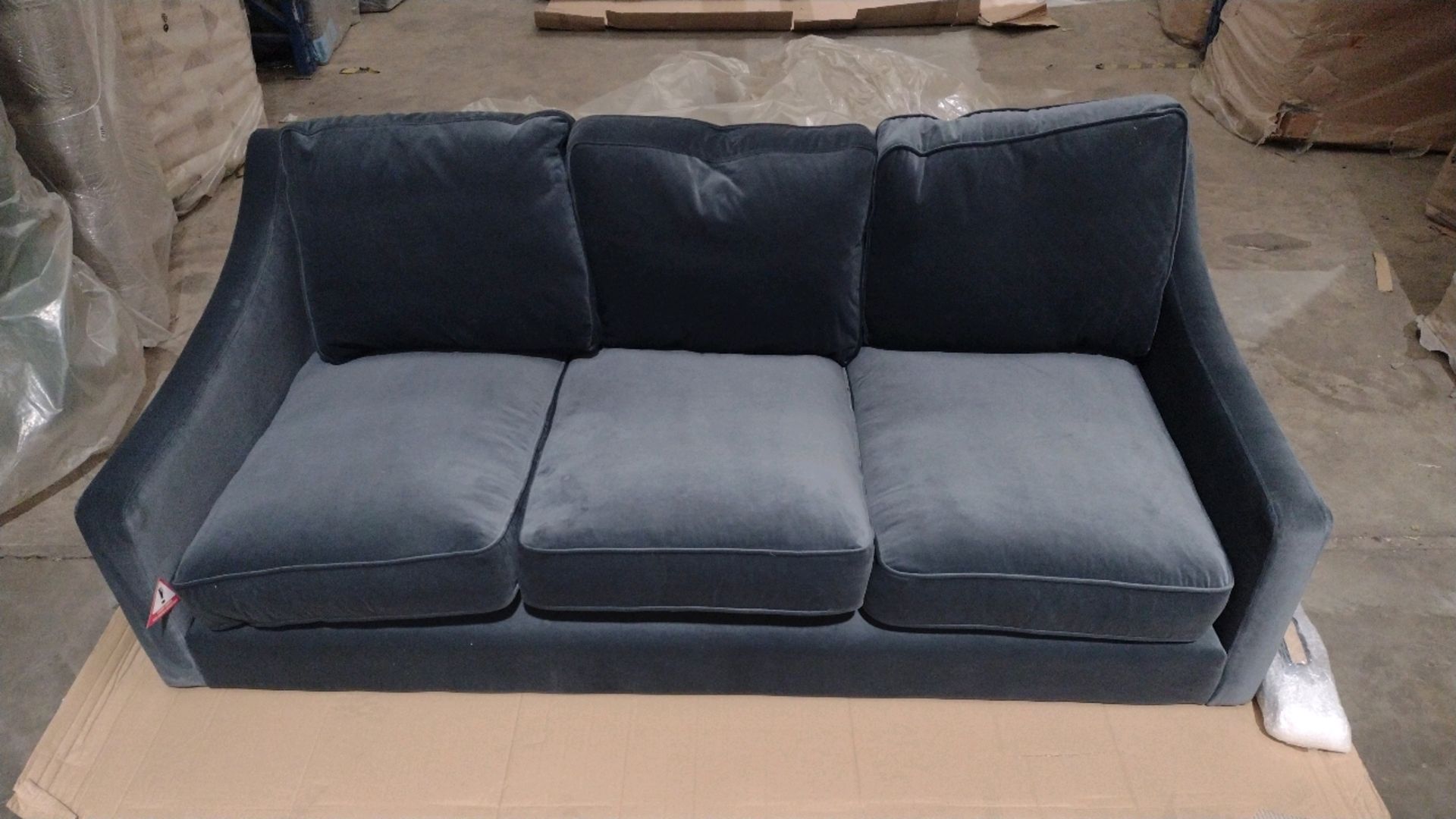 Iggy 3 Seat Sofa - Image 2 of 6